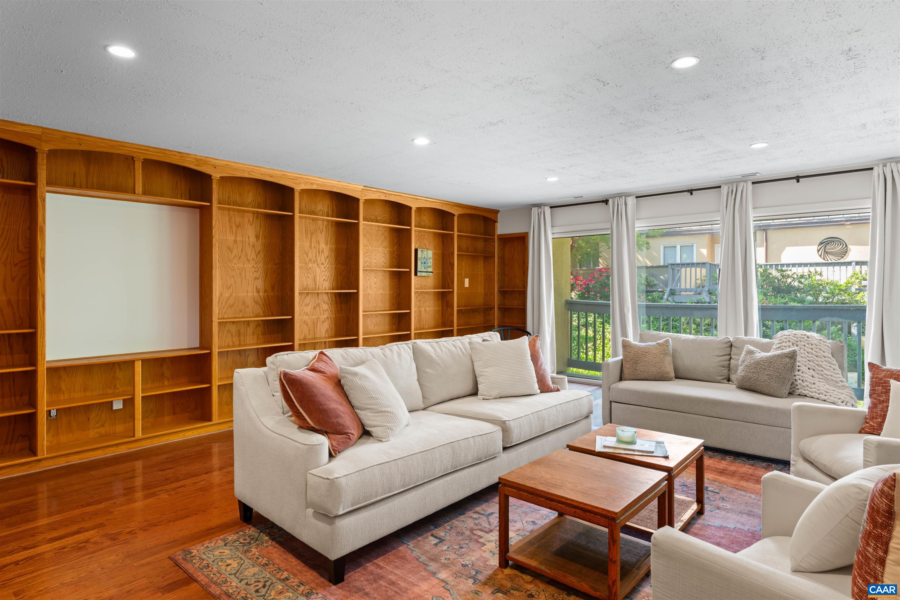305 NW 2nd St, Charlottesville, VA 22902 — photo 3