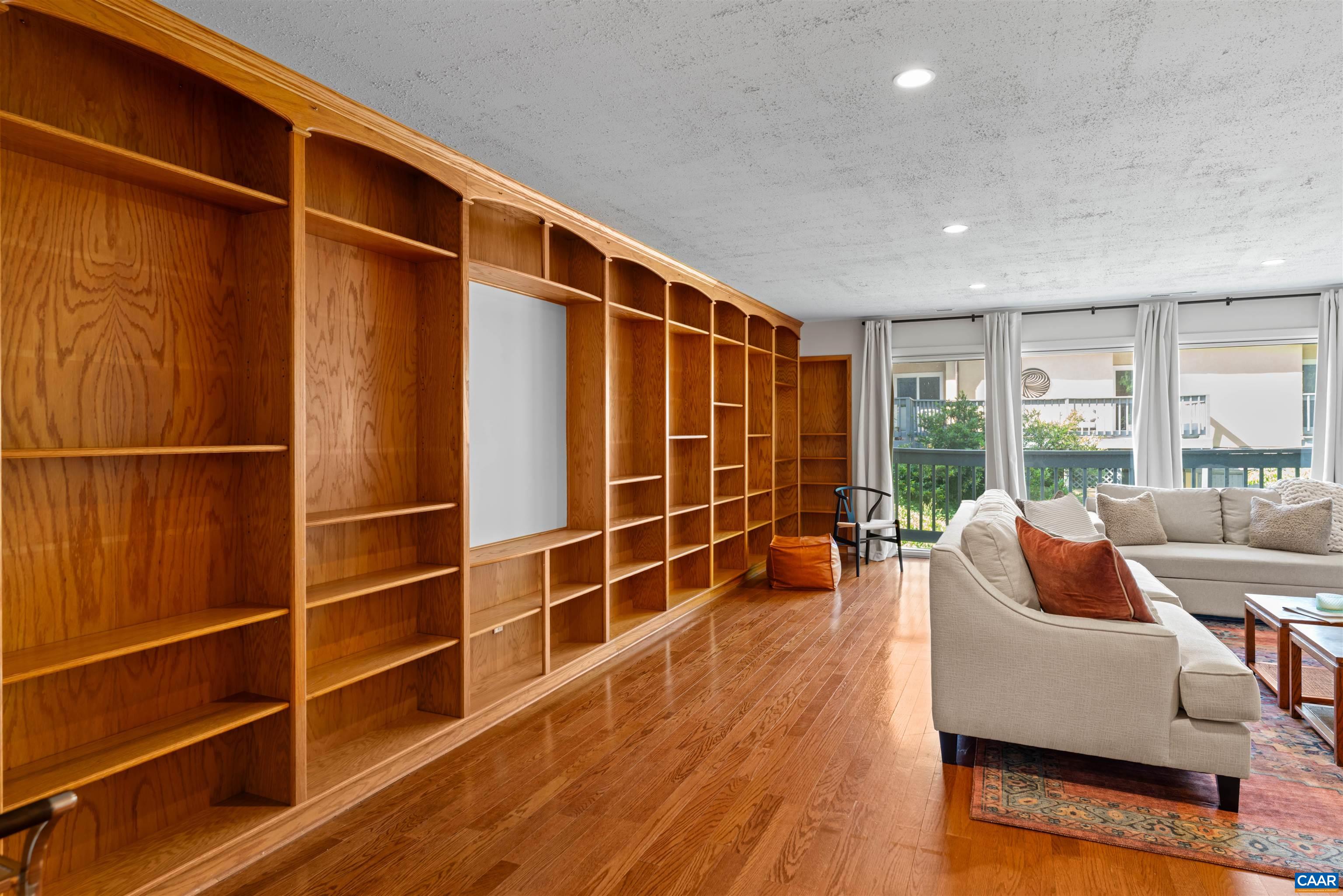 305 NW 2nd St, Charlottesville, VA 22902 — photo 4