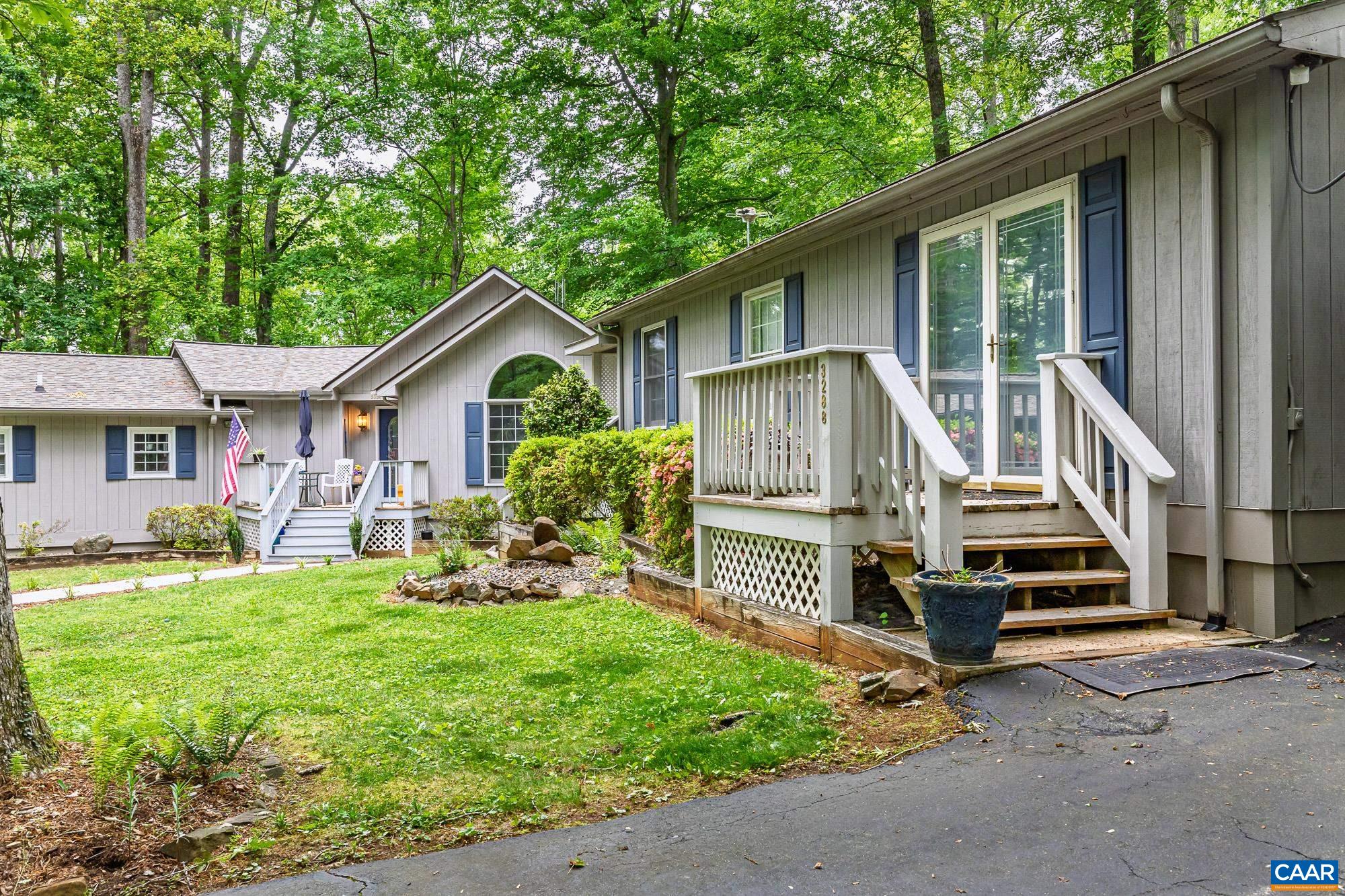 3288 Wooded Acres Ln, Charlottesville, VA 22911 — photo 4