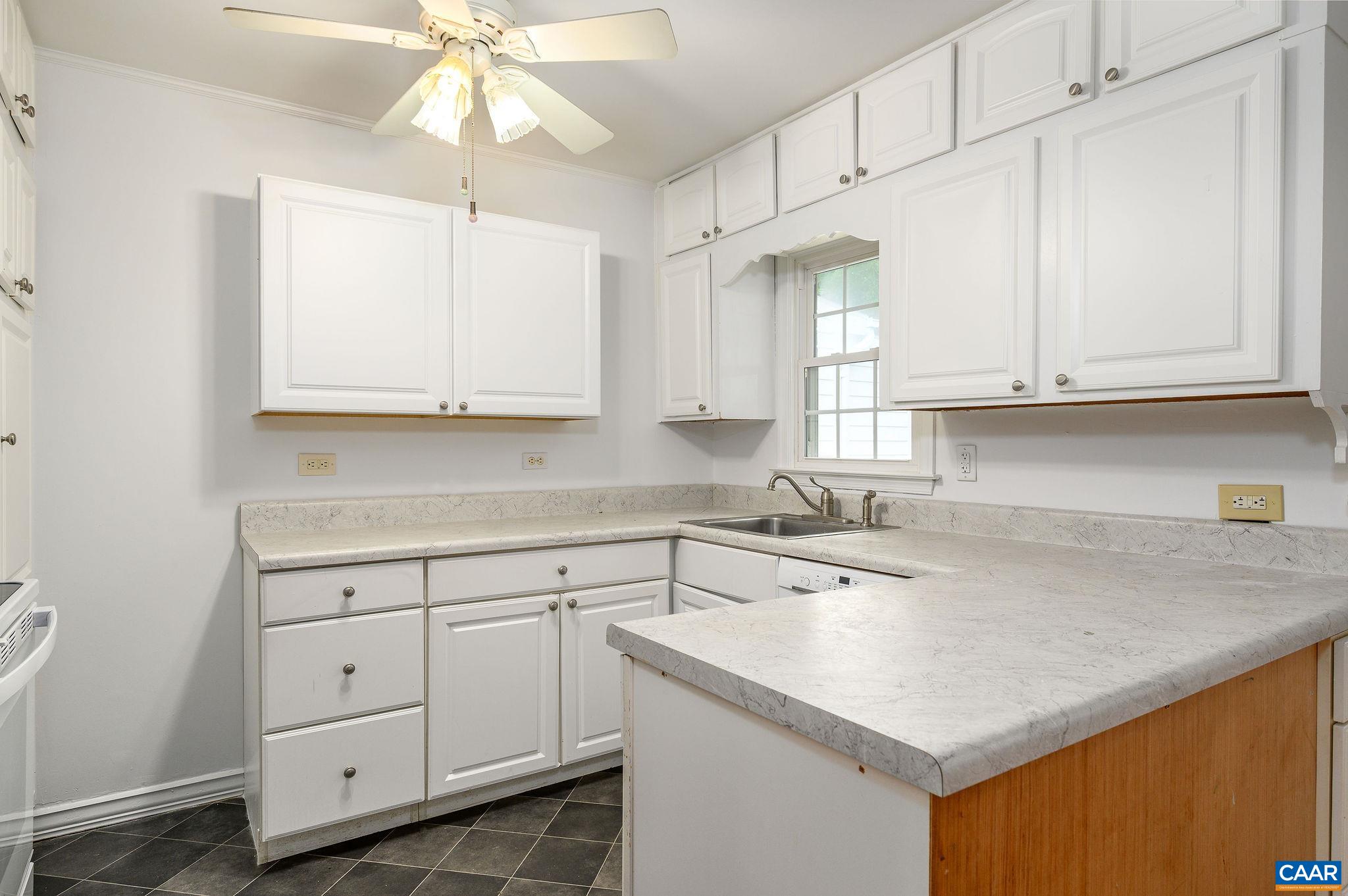 2806 Brookmere Rd, Charlottesville, VA 22901 — photo 7