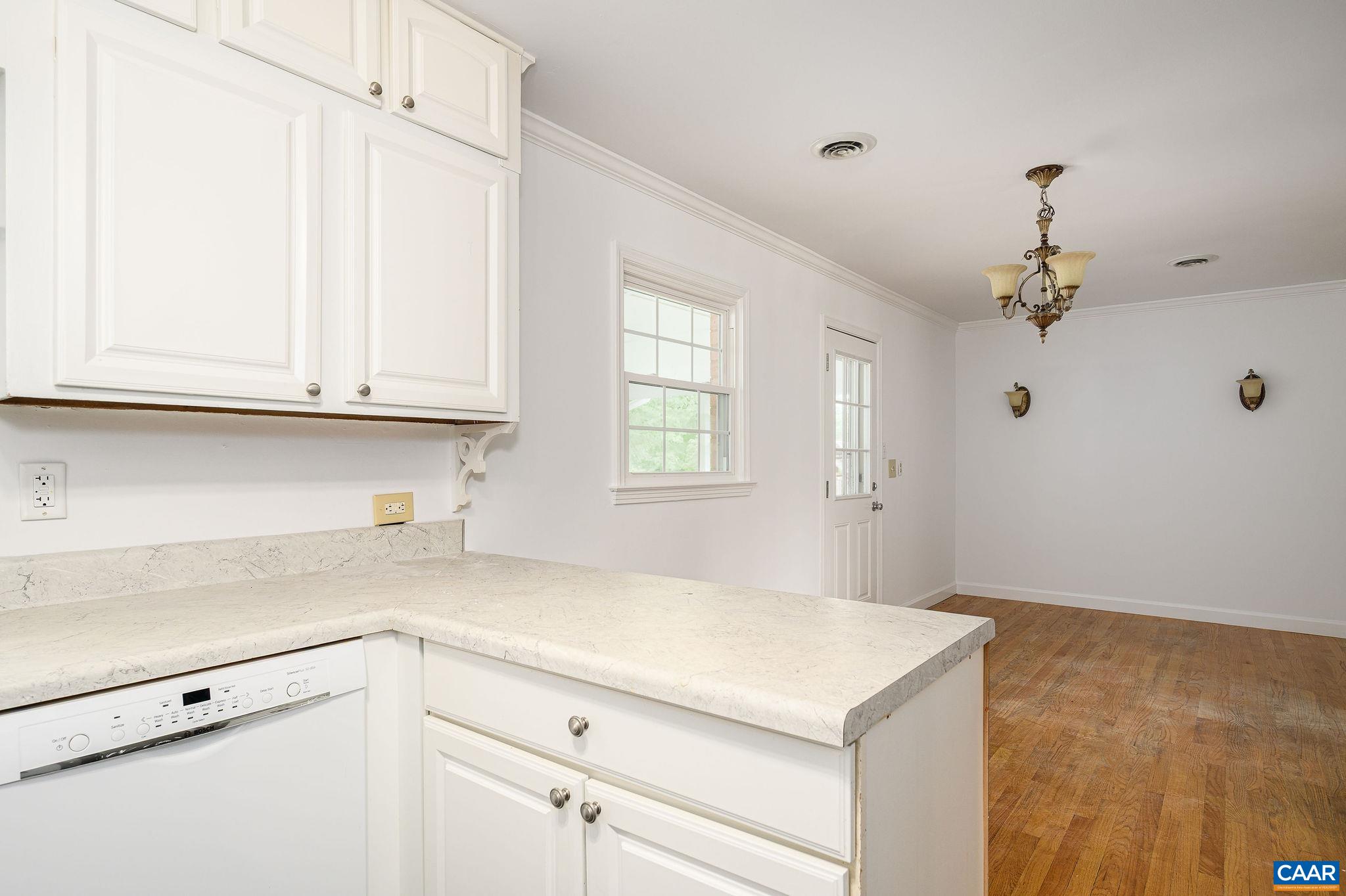 2806 Brookmere Rd, Charlottesville, VA 22901 — photo 8