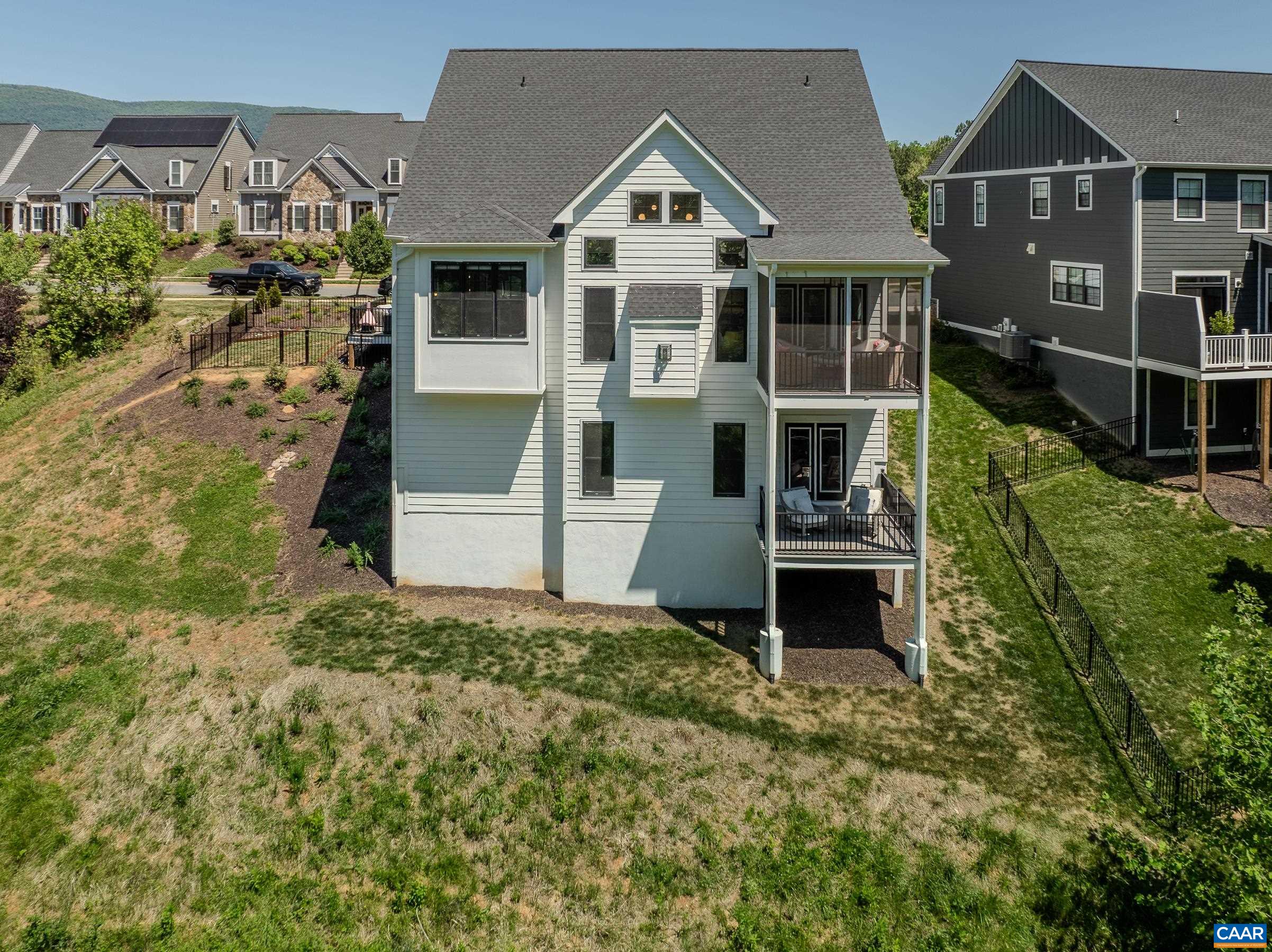 3327 Rowcross St, Crozet, VA 22932 — photo 4