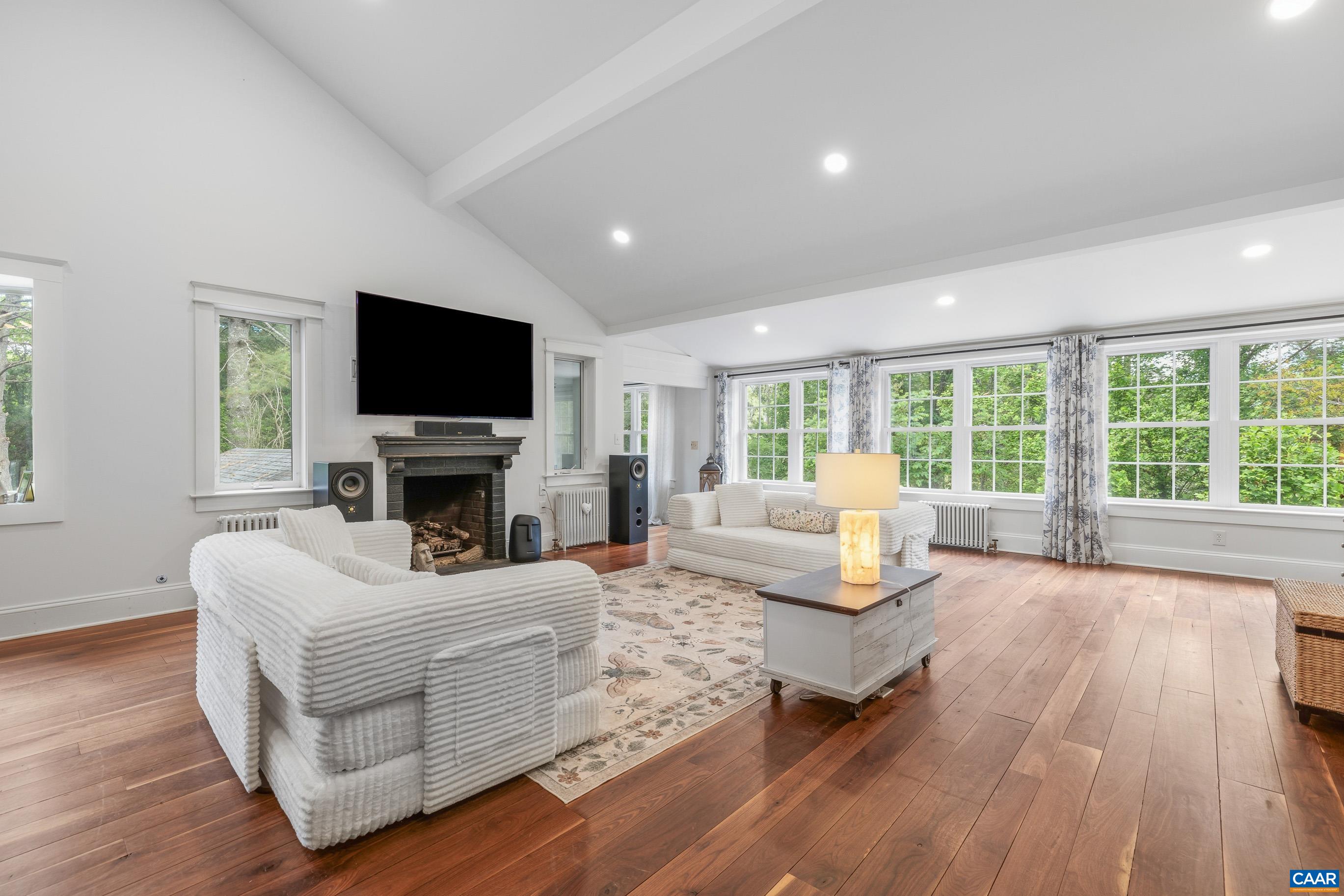 104 Buckingham Cir, Charlottesville, VA 22903 — photo 5