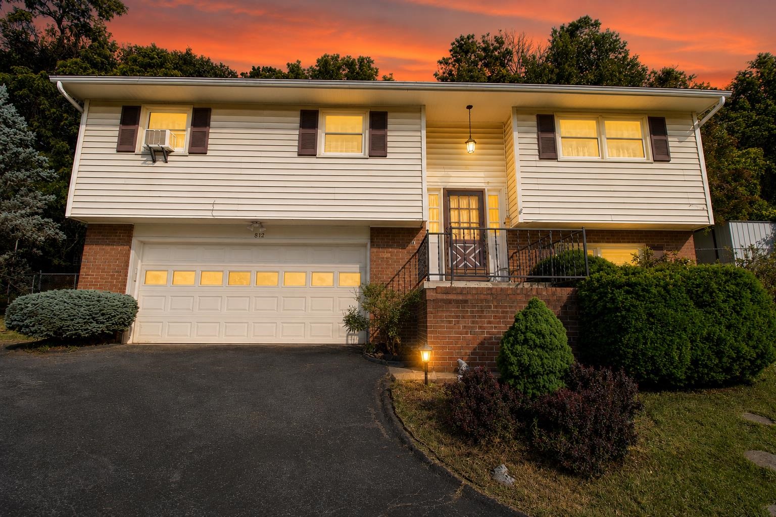 812 N Coalter St, Staunton, VA 24401 — photo 5