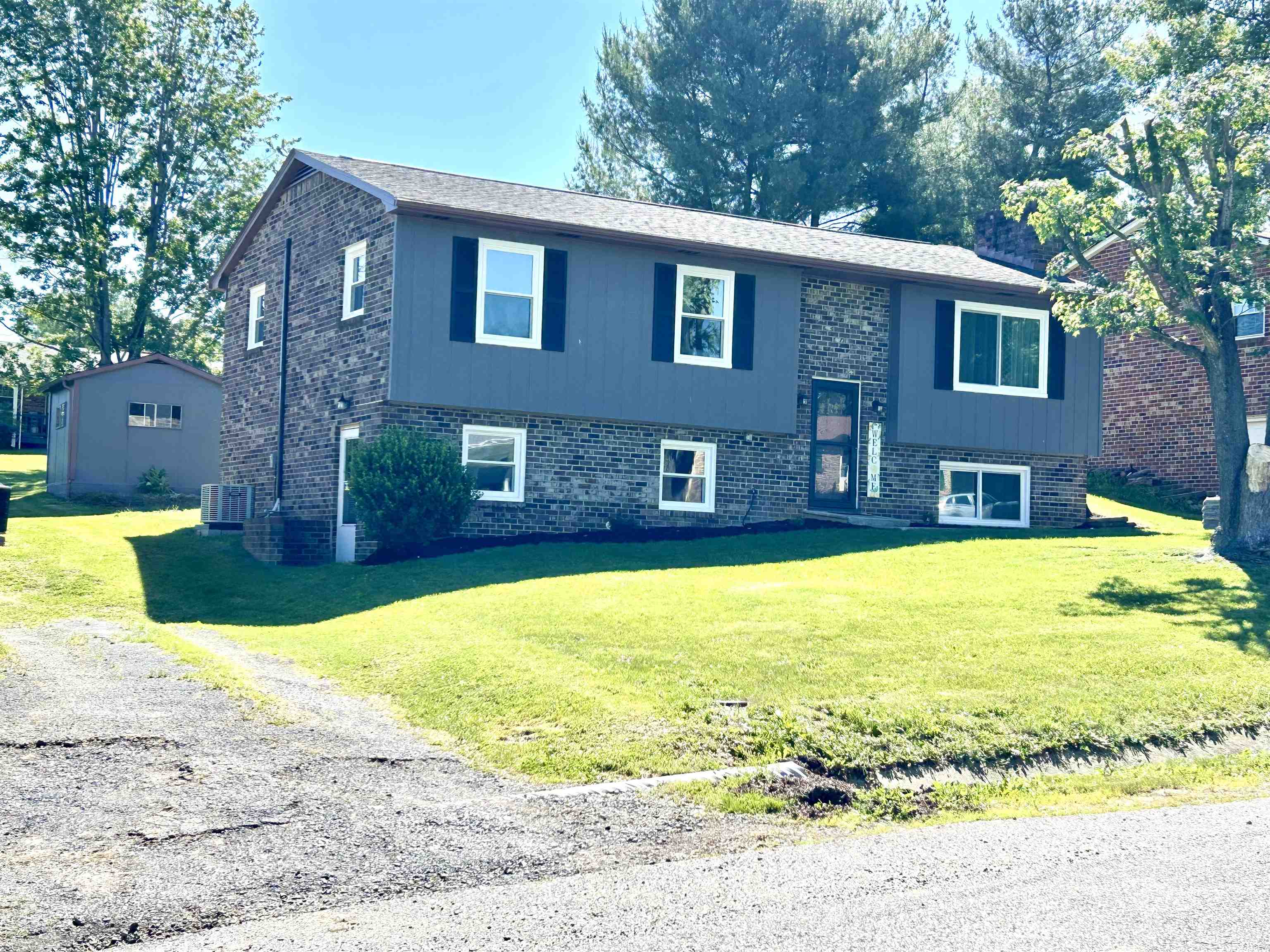 20 Bingham St, Verona, VA 24482 — photo 3
