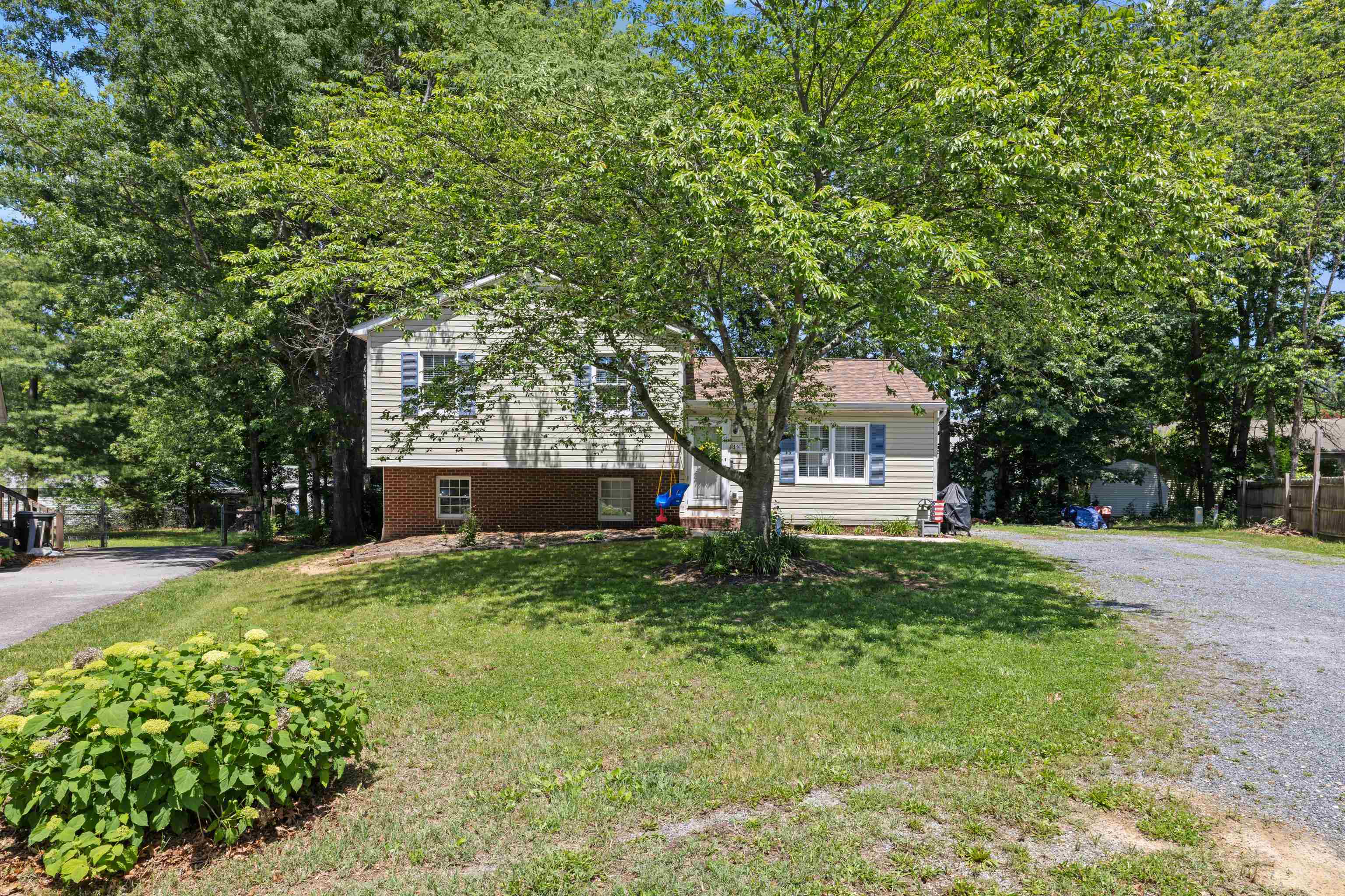 16 Kingston Ct, Stuarts Draft, VA 24477 — photo 3