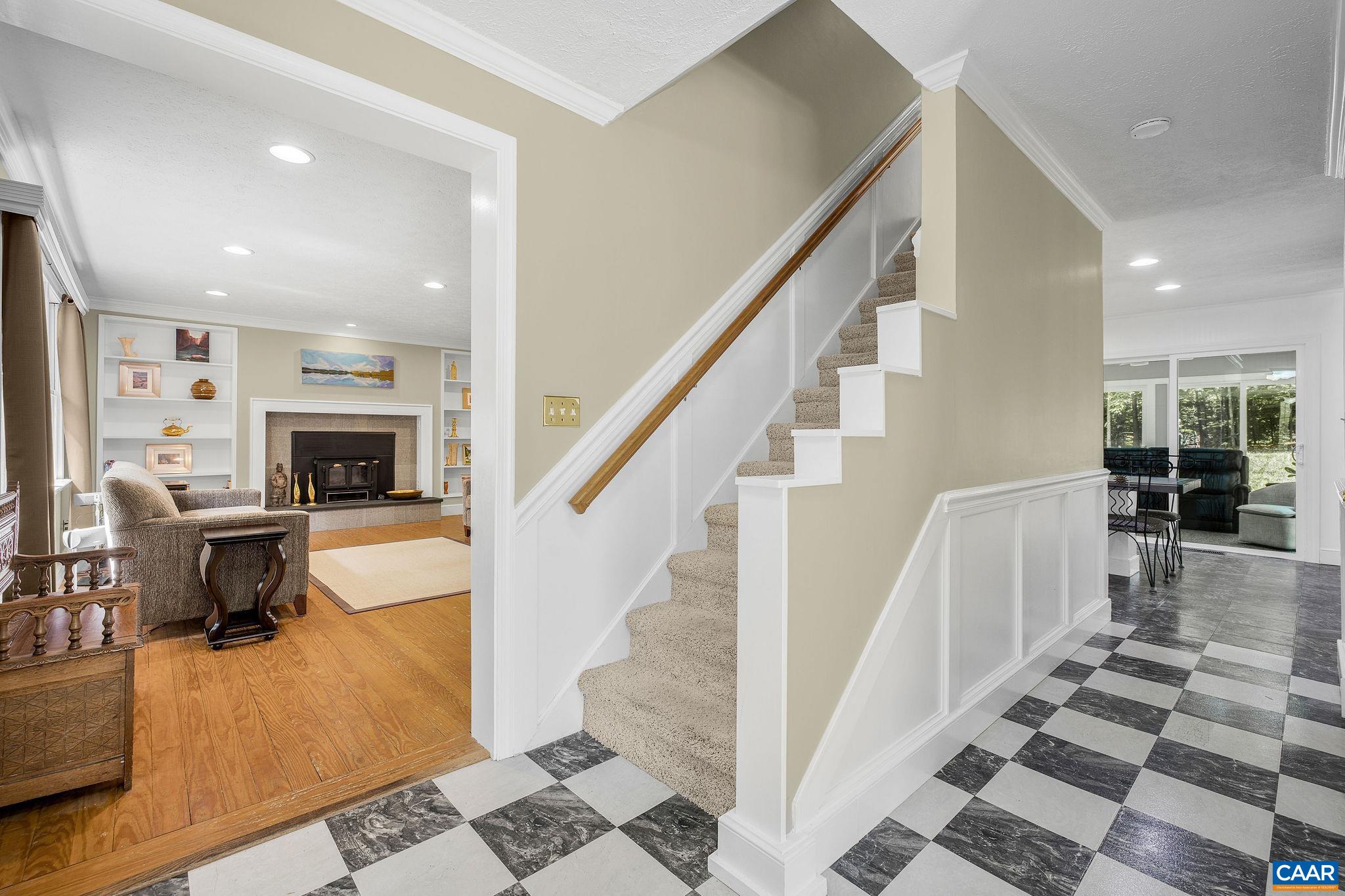 125 Vincennes Rd, Charlottesville, VA 22911 — photo 8