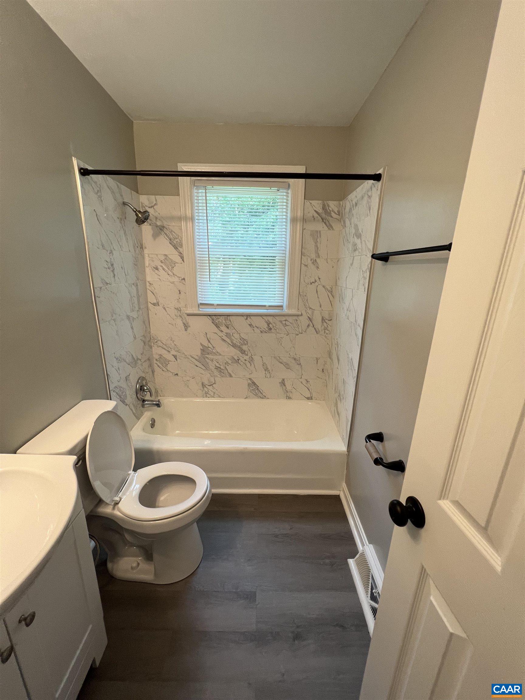 1210 Cherry Ave, Charlottesville, VA 22903 - photo 8