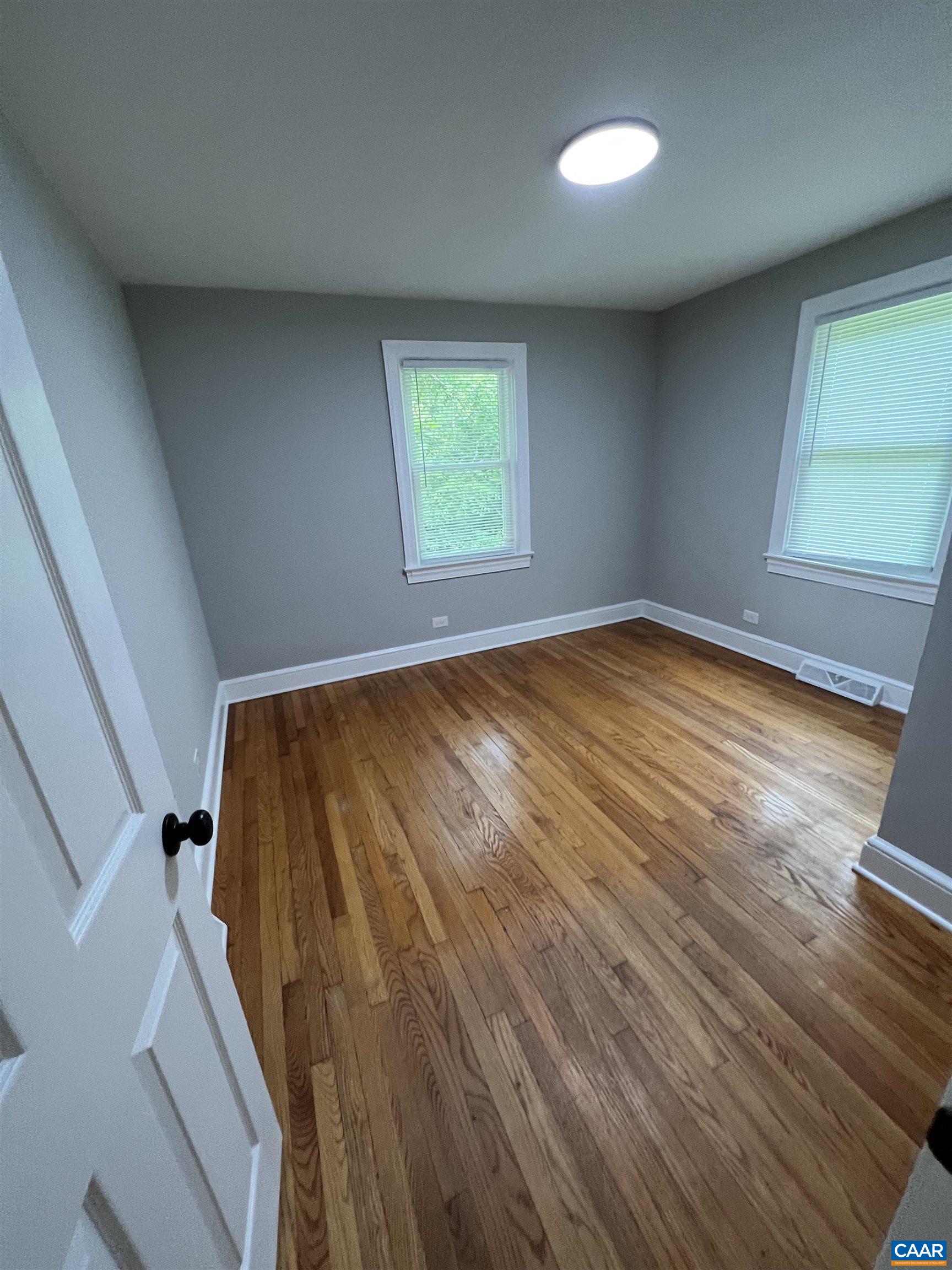 1210 Cherry Ave, Charlottesville, VA 22903 - photo 9