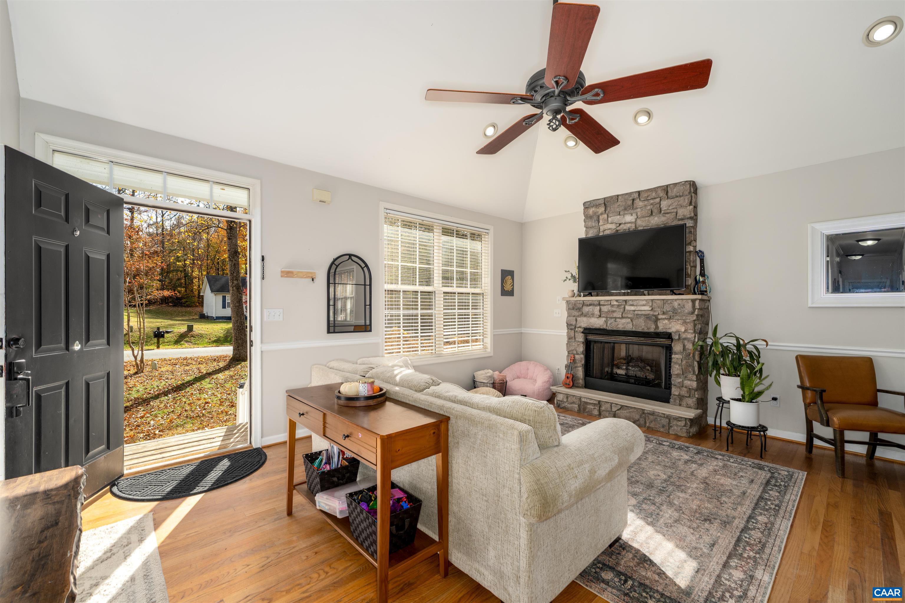 36 Hatchechubee Rd, Palmyra, VA 22963 — photo 7