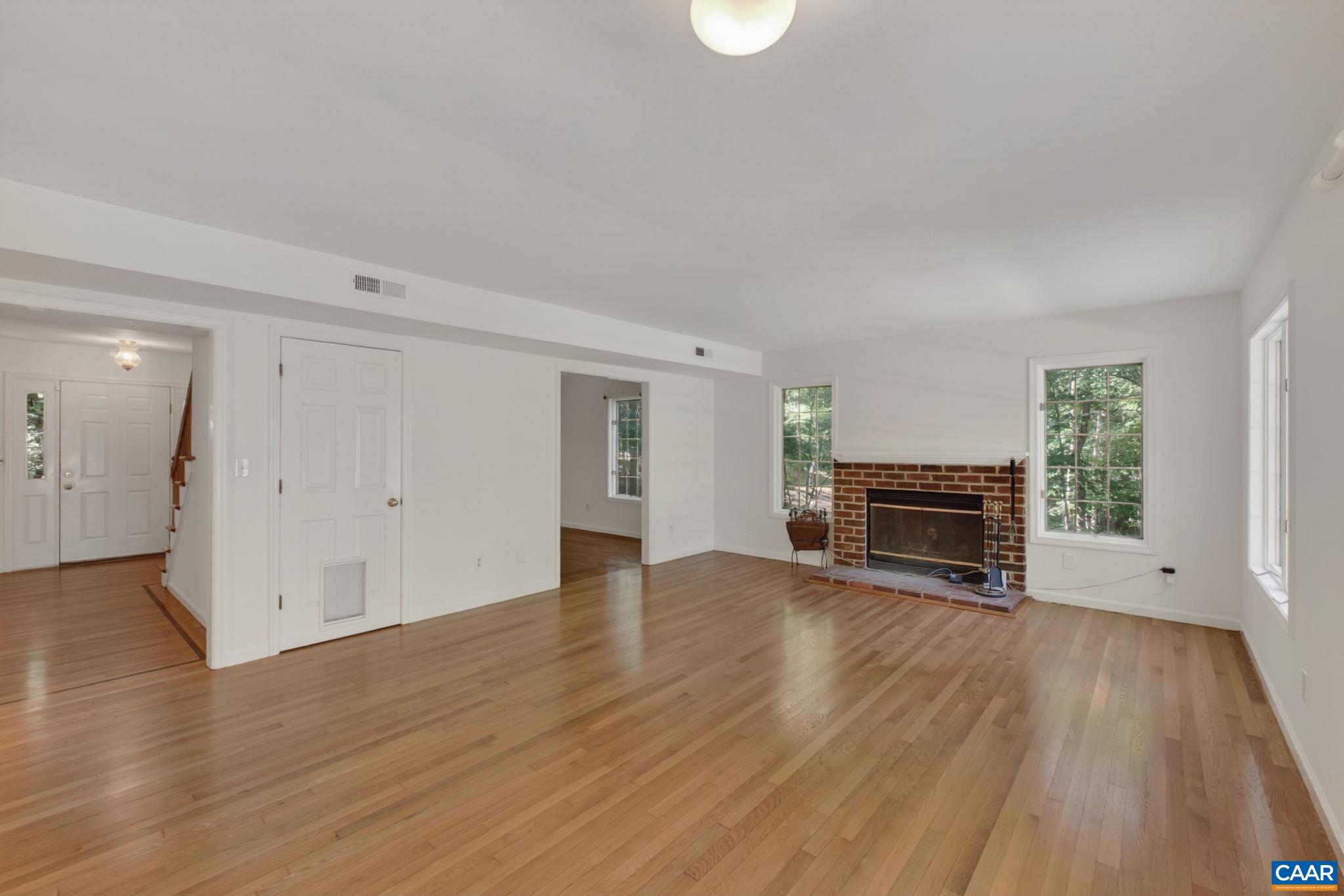 255 Homestead Ln, Charlottesville, VA 22902 — photo 8