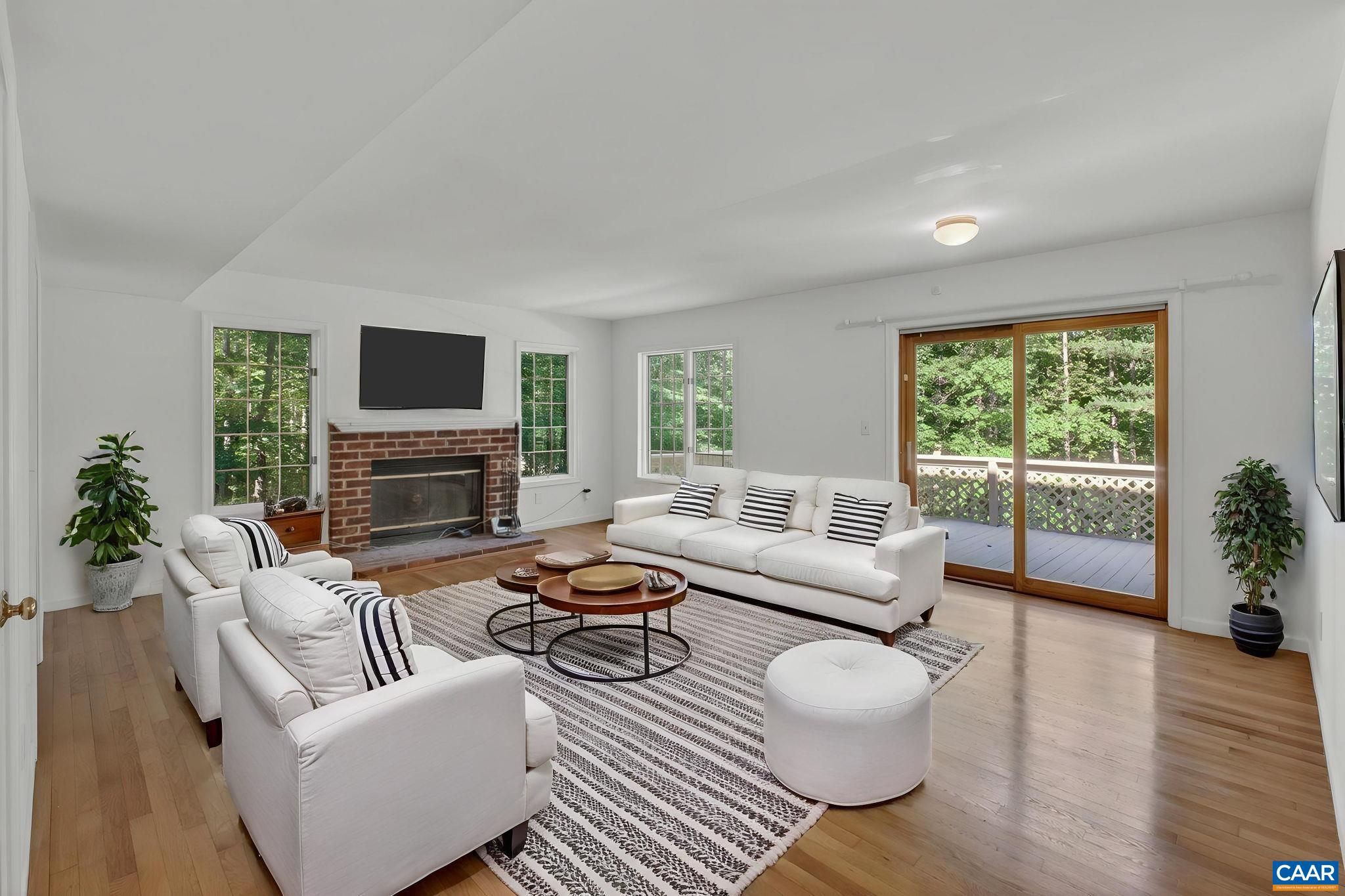 255 Homestead Ln, Charlottesville, VA 22902 — photo 9