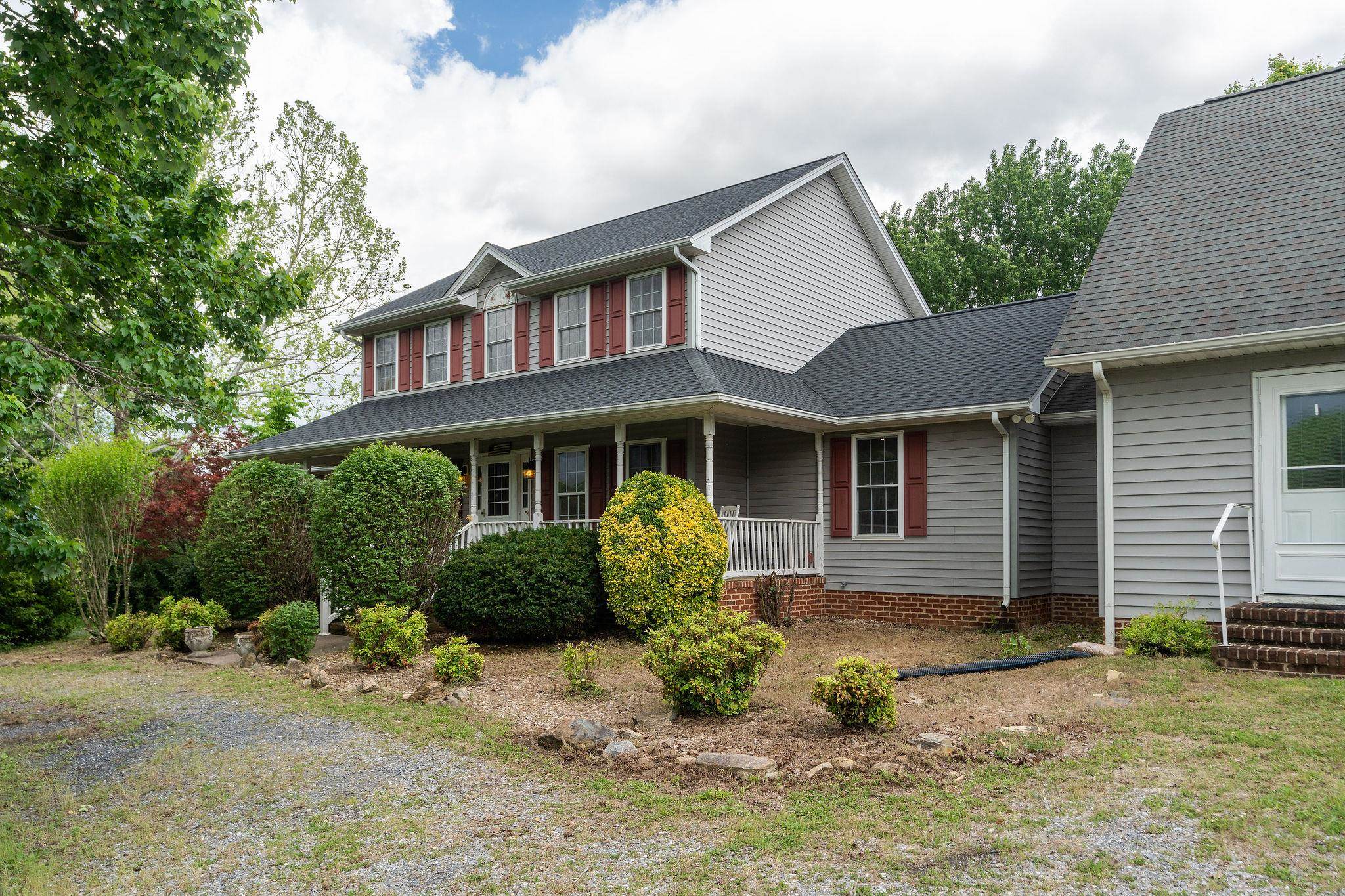 1057 Rockfish Rd, Waynesboro, VA 22980 — photo 8