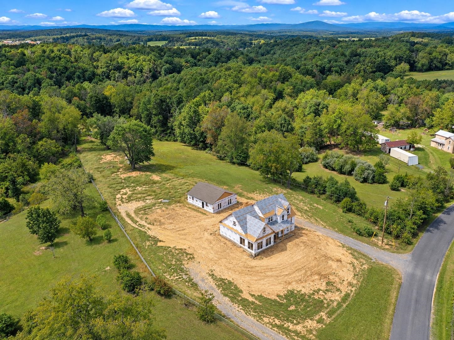 626 Saint James Rd, Fishersville, VA 22939 — photo 2