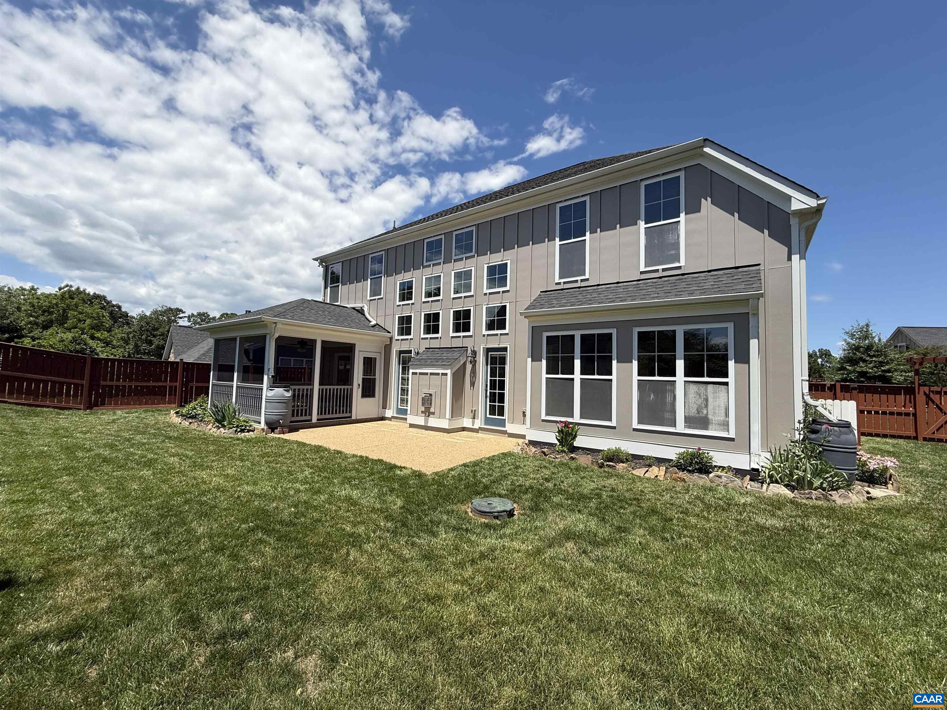1410 Hillbrook Ct, Charlottesville, VA 22901 — photo 3