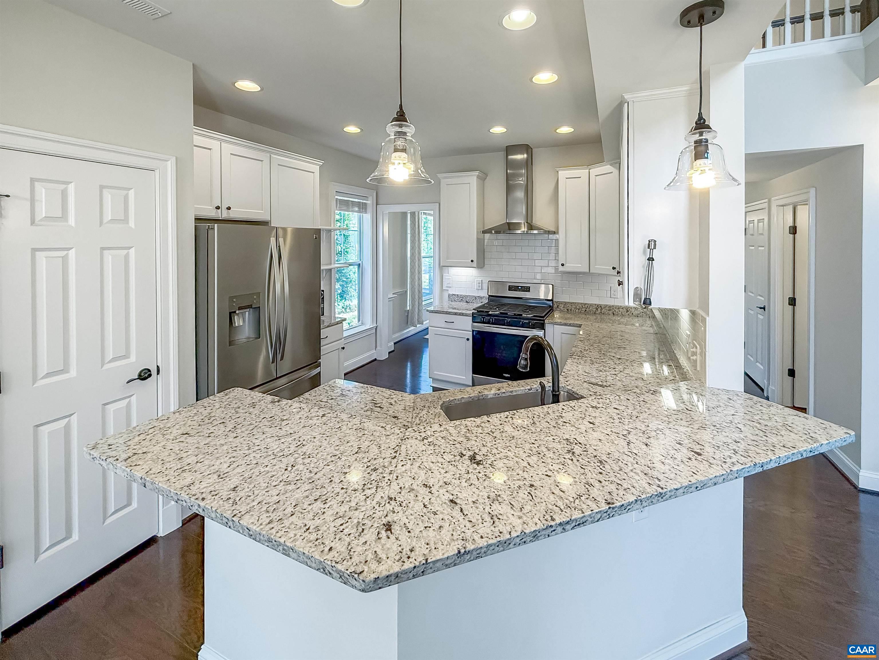 1410 Hillbrook Ct, Charlottesville, VA 22901 — photo 9