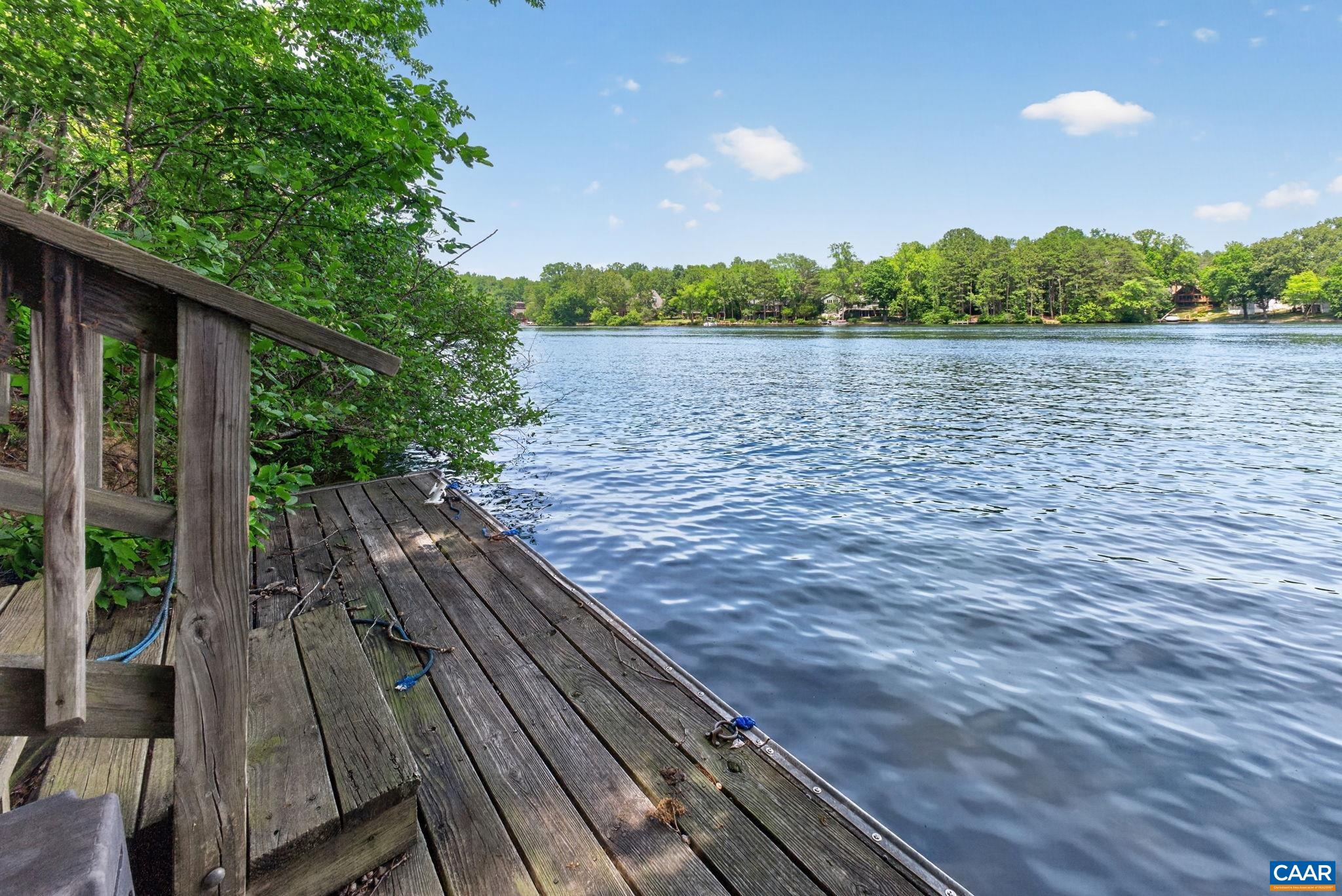 42 Cliftwood Rd, Palmyra, VA 22963