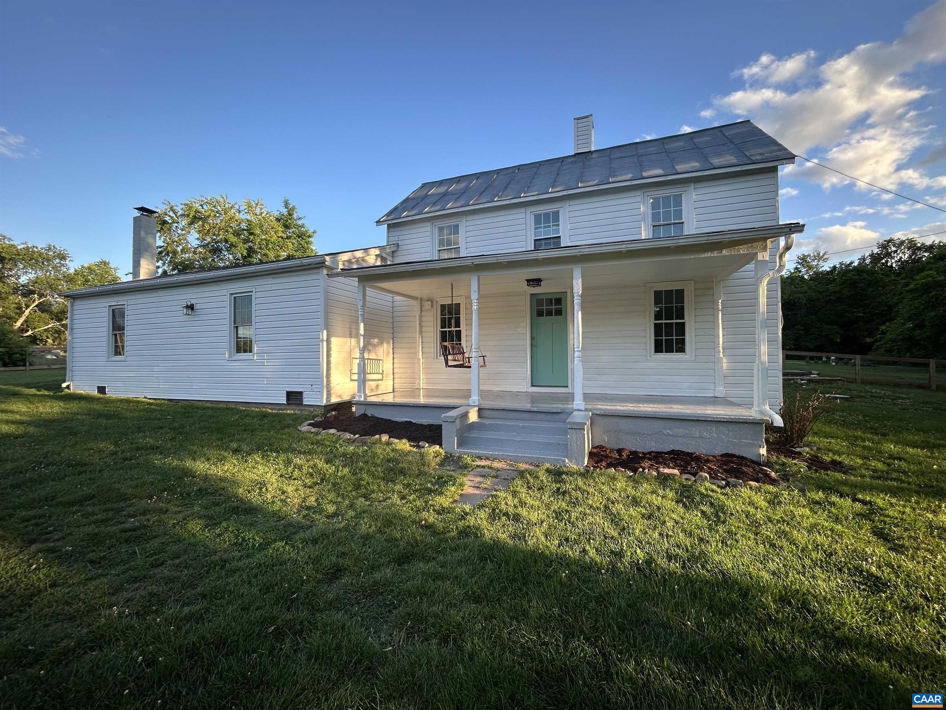 1983 Howardsville Tpke, Stuarts Draft, VA 24477
