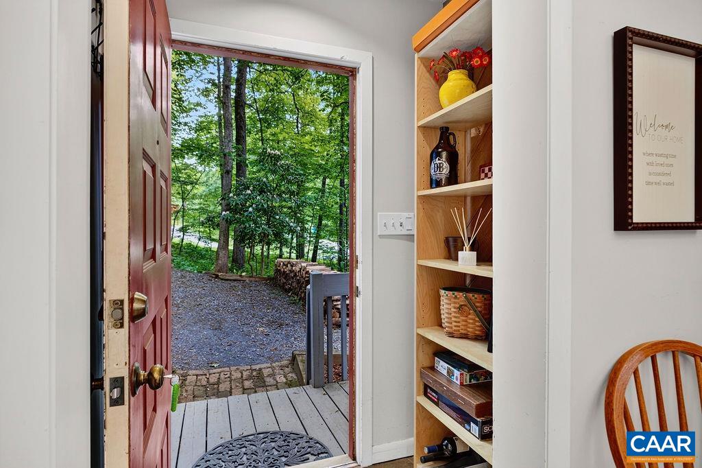 25 Hickorynut Rd, Wintergreen Resort, VA 22967 — photo 8