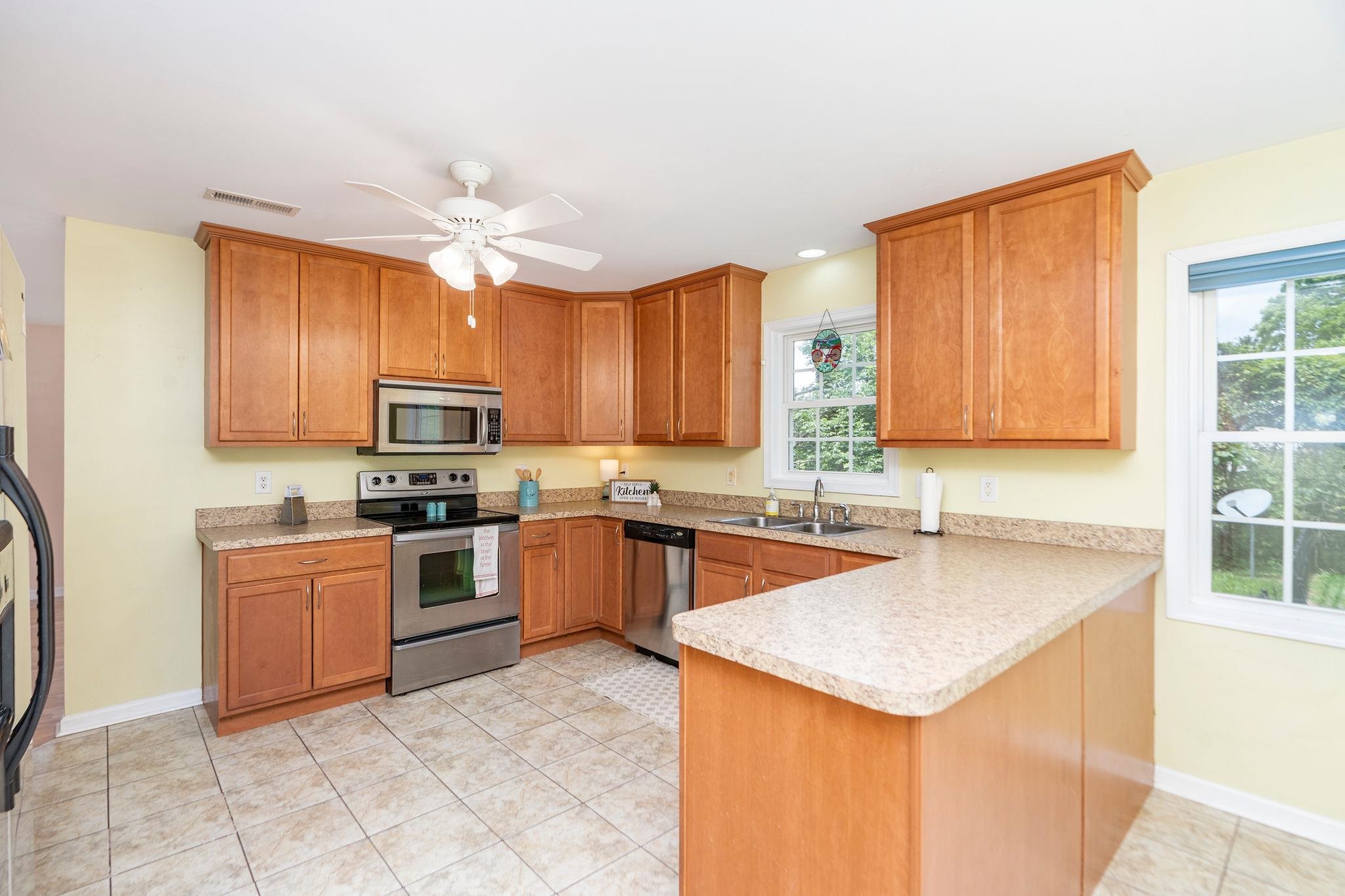 2275 Raphine Rd, Raphine, VA 24472 — photo 9