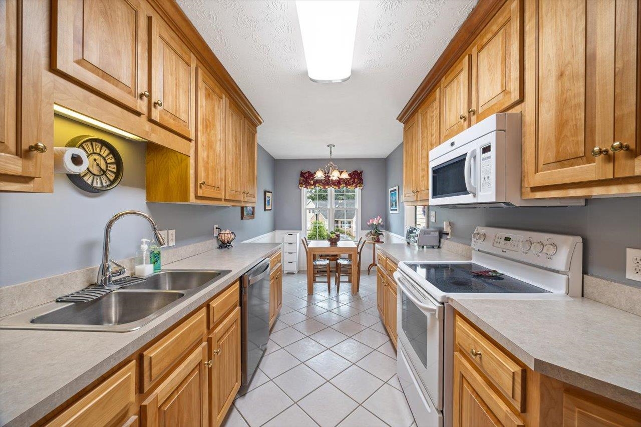 35 Hickory Nut Ln, Staunton, VA 24401 — photo 6