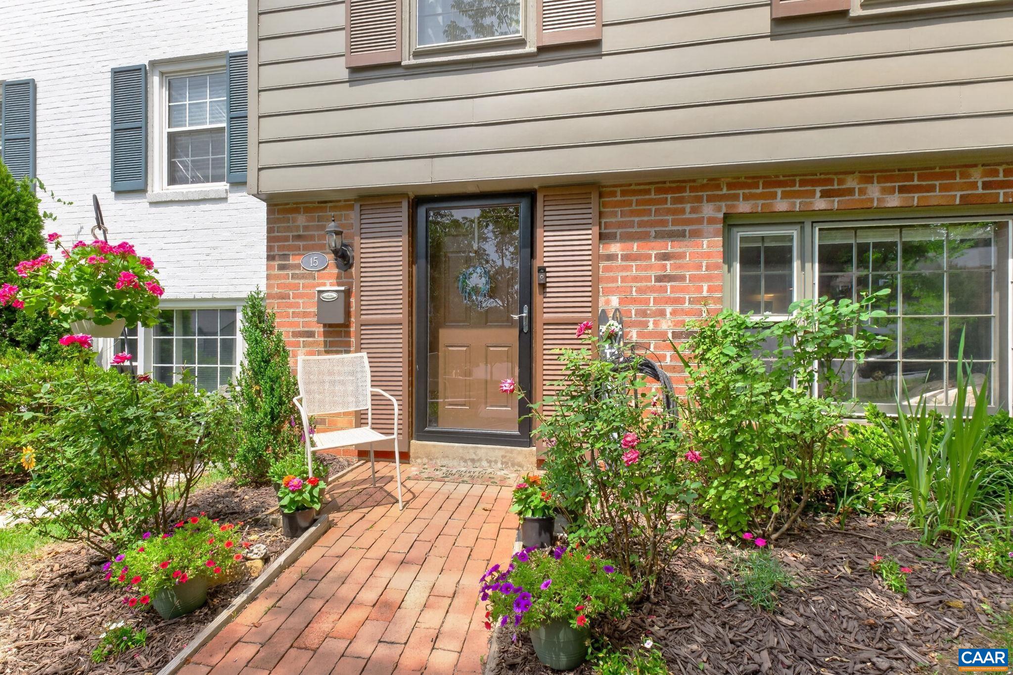 15 Georgetown Green, Charlottesville, VA 22901 — photo 5
