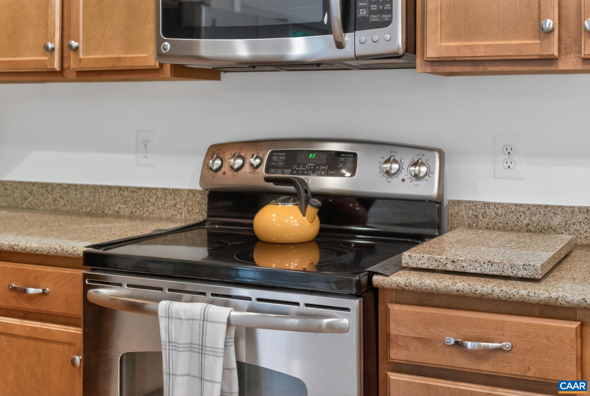 103 Longwood Dr, Charlottesville, VA 22903 — photo 6