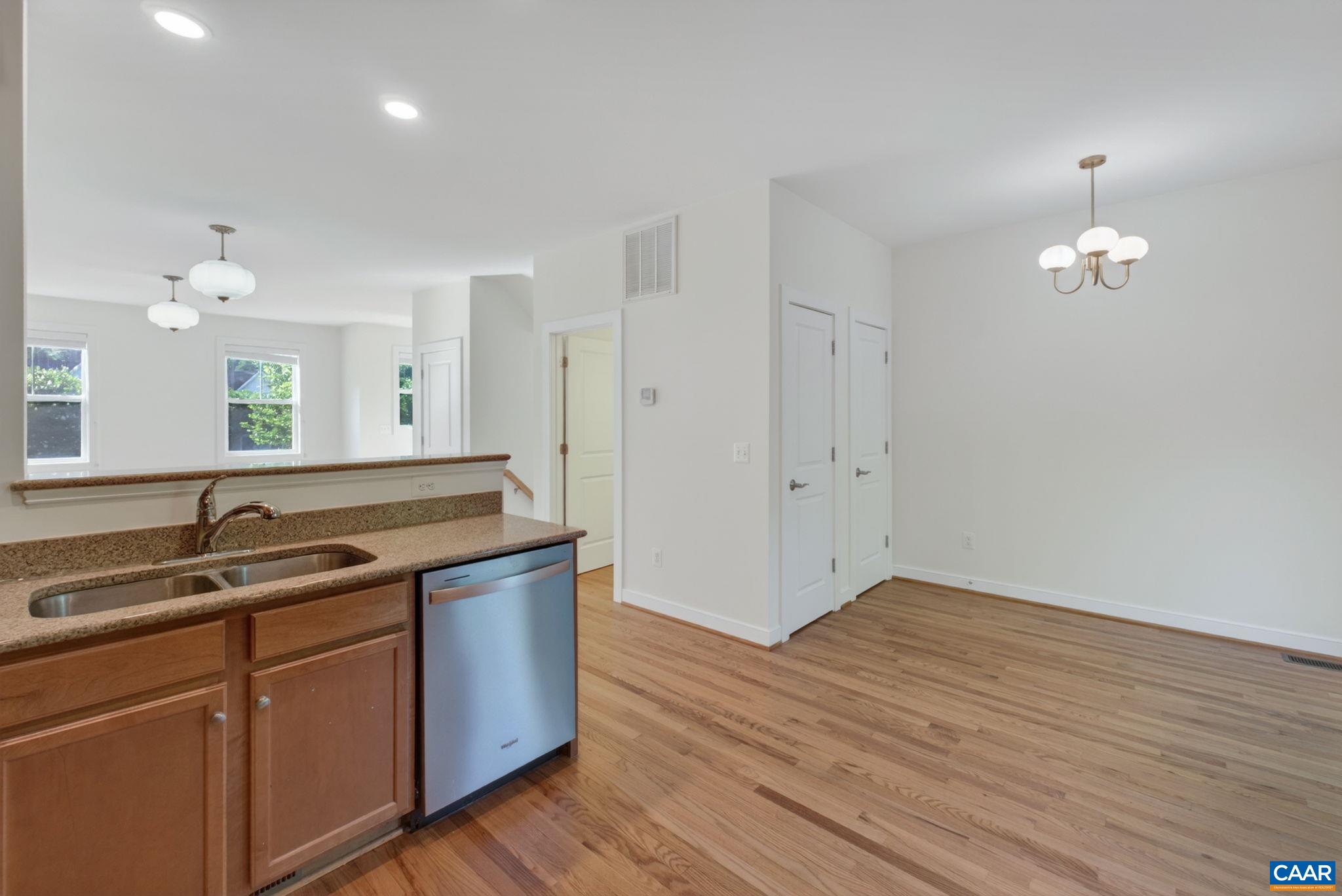 103 Longwood Dr, Charlottesville, VA 22903 — photo 7