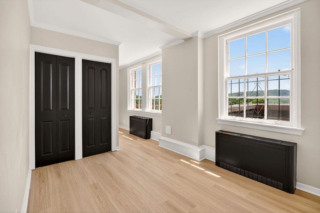 500 Court Sq, Charlottesville, VA 22902
