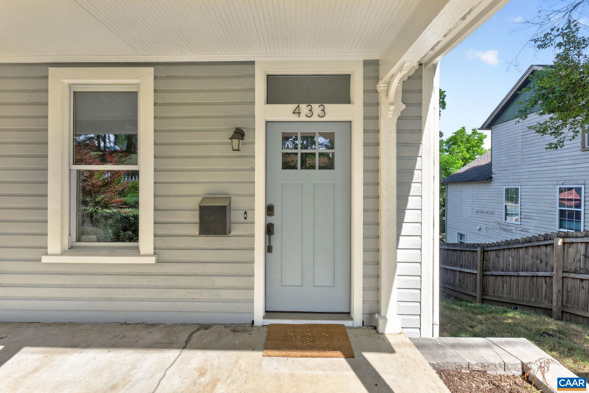 433 N Winchester Ave, Waynesboro, VA 22980 — photo 8