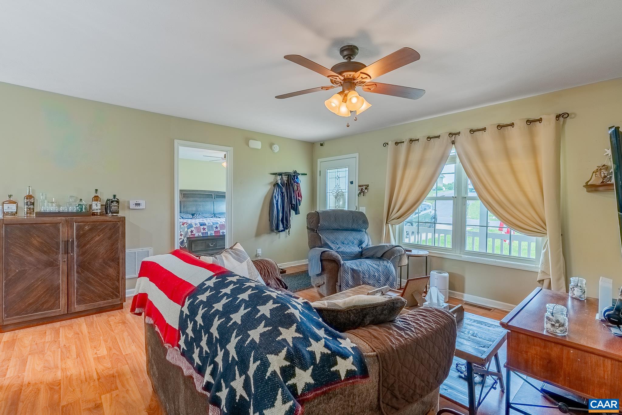 129 Thoroughbred Cir, Lexington, VA 24450 — photo 8