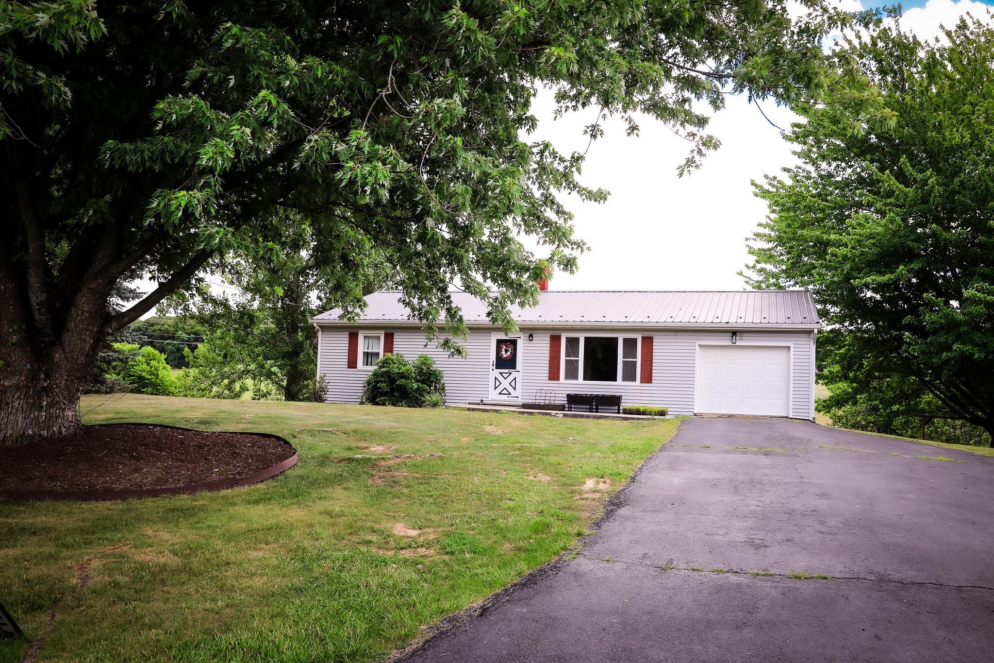3592 Old Greenville Rd, Staunton, VA 24401 — photo 3