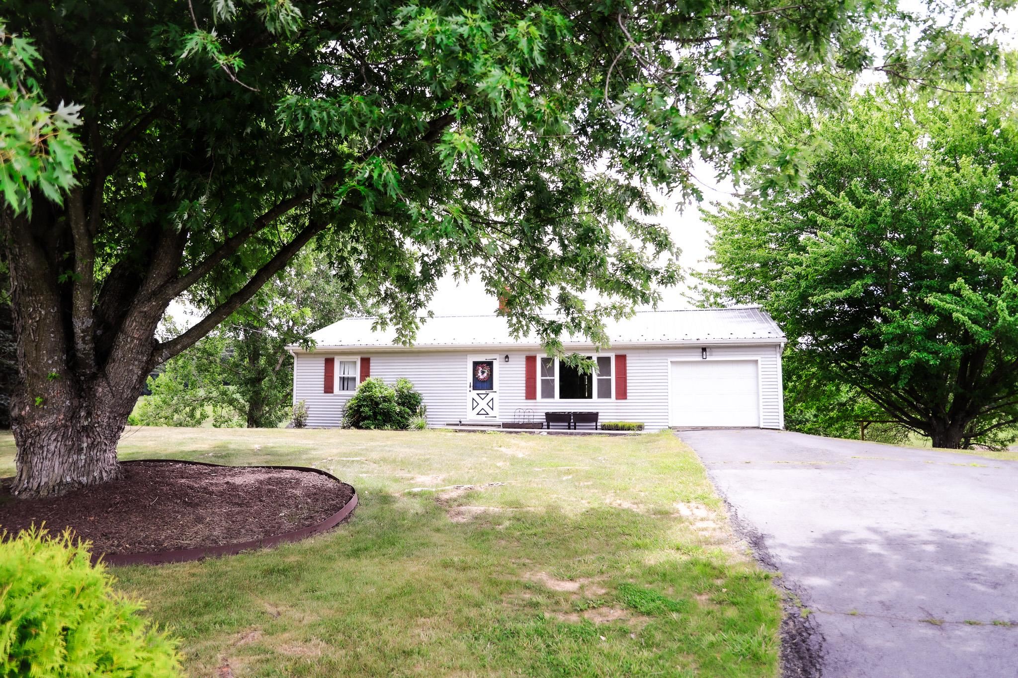 3592 Old Greenville Rd, Staunton, VA 24401 — photo 4