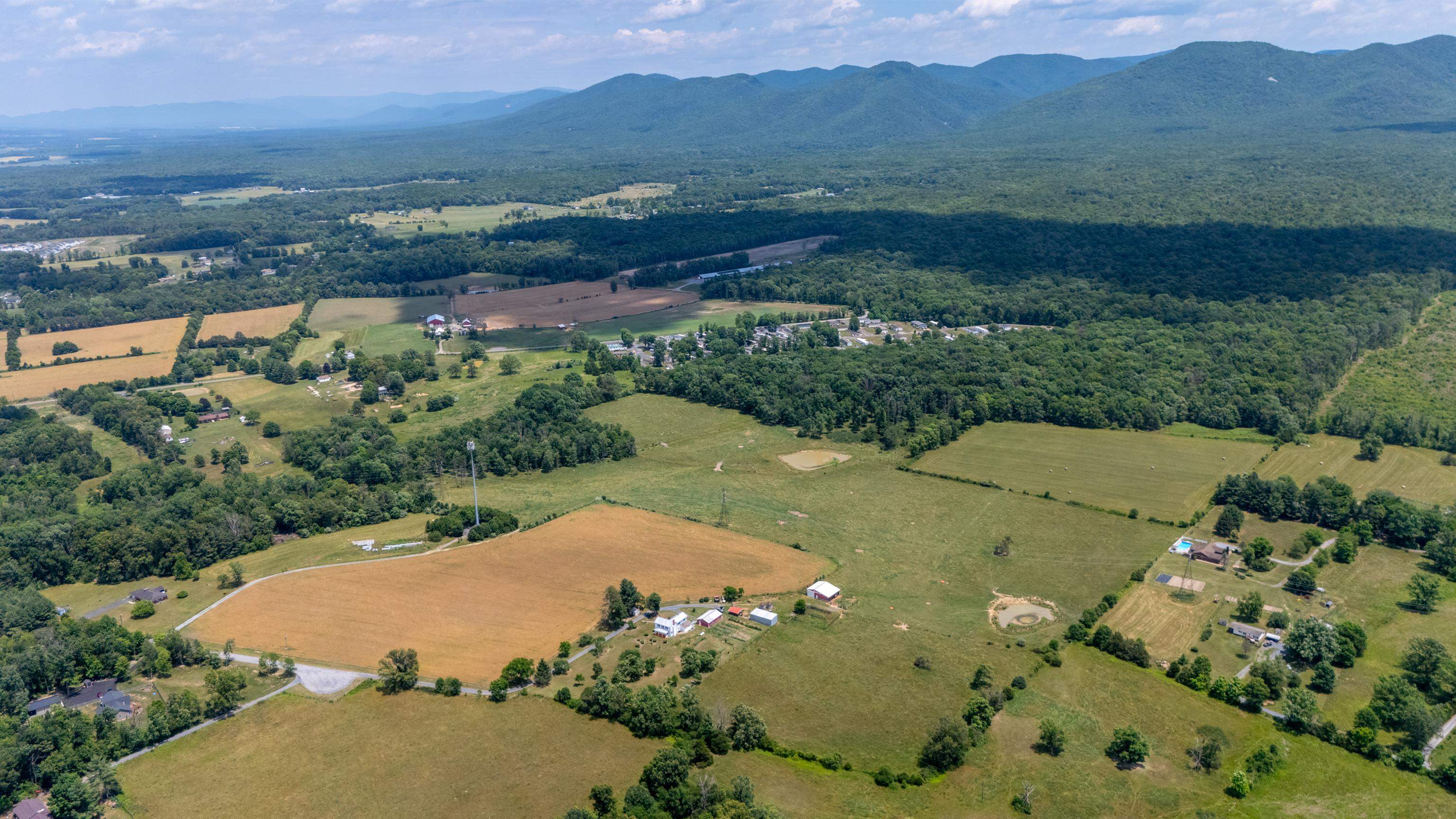 139 Teter Rd, Grottoes, VA 24441 — photo 5