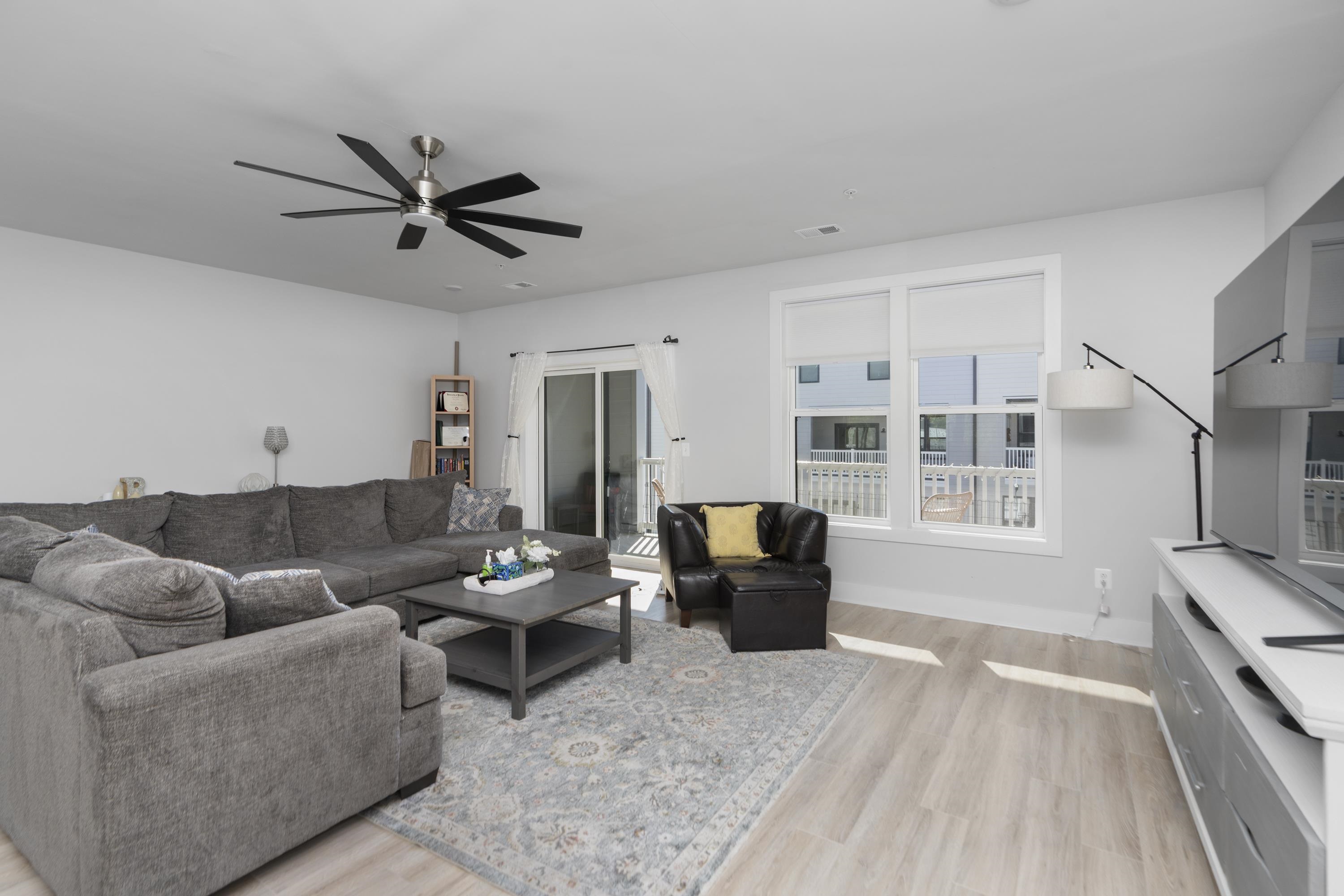 824 Wesley Ln, Charlottesville, VA 22911 — photo 3