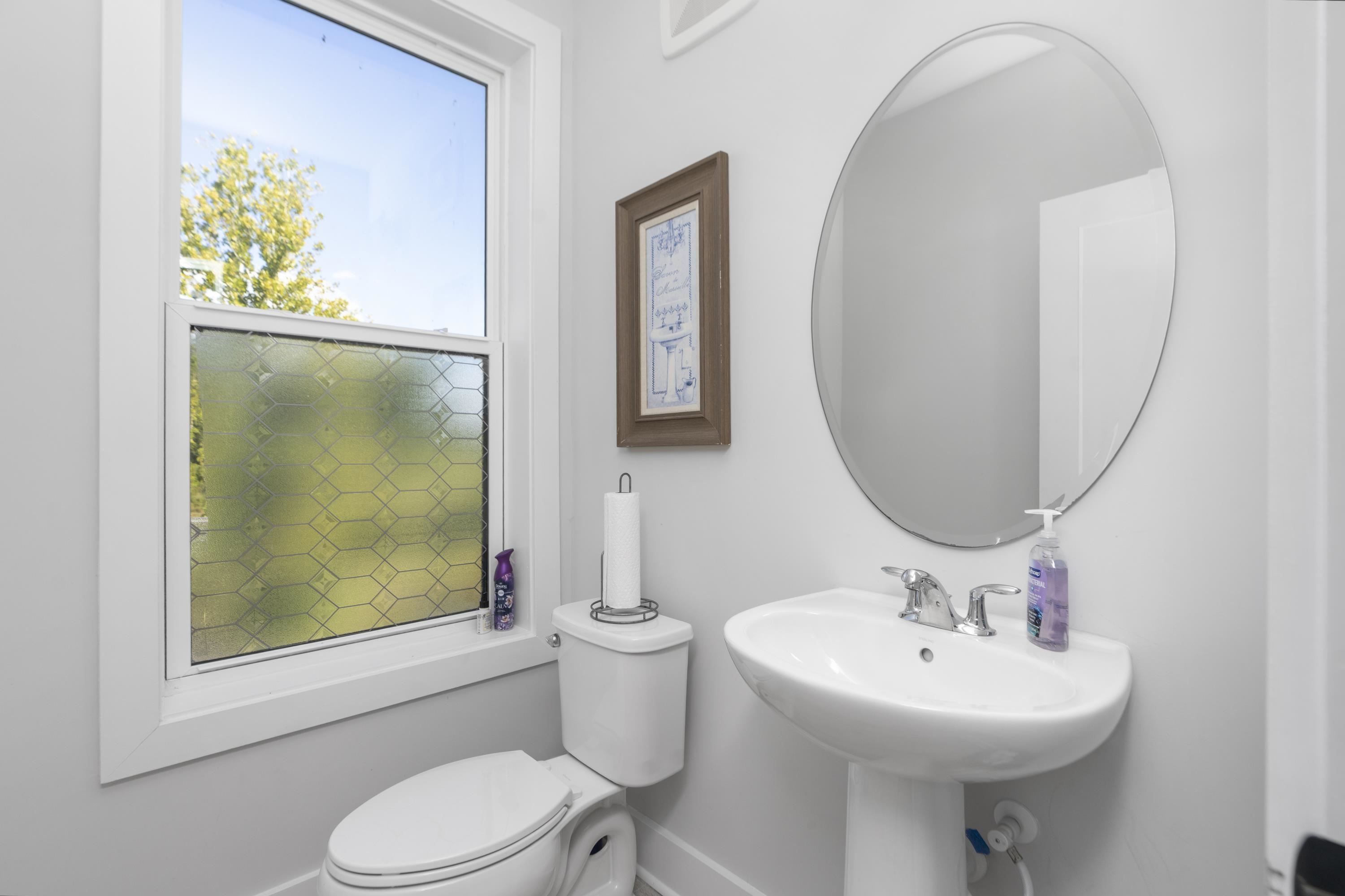 824 Wesley Ln, Charlottesville, VA 22911 — photo 8