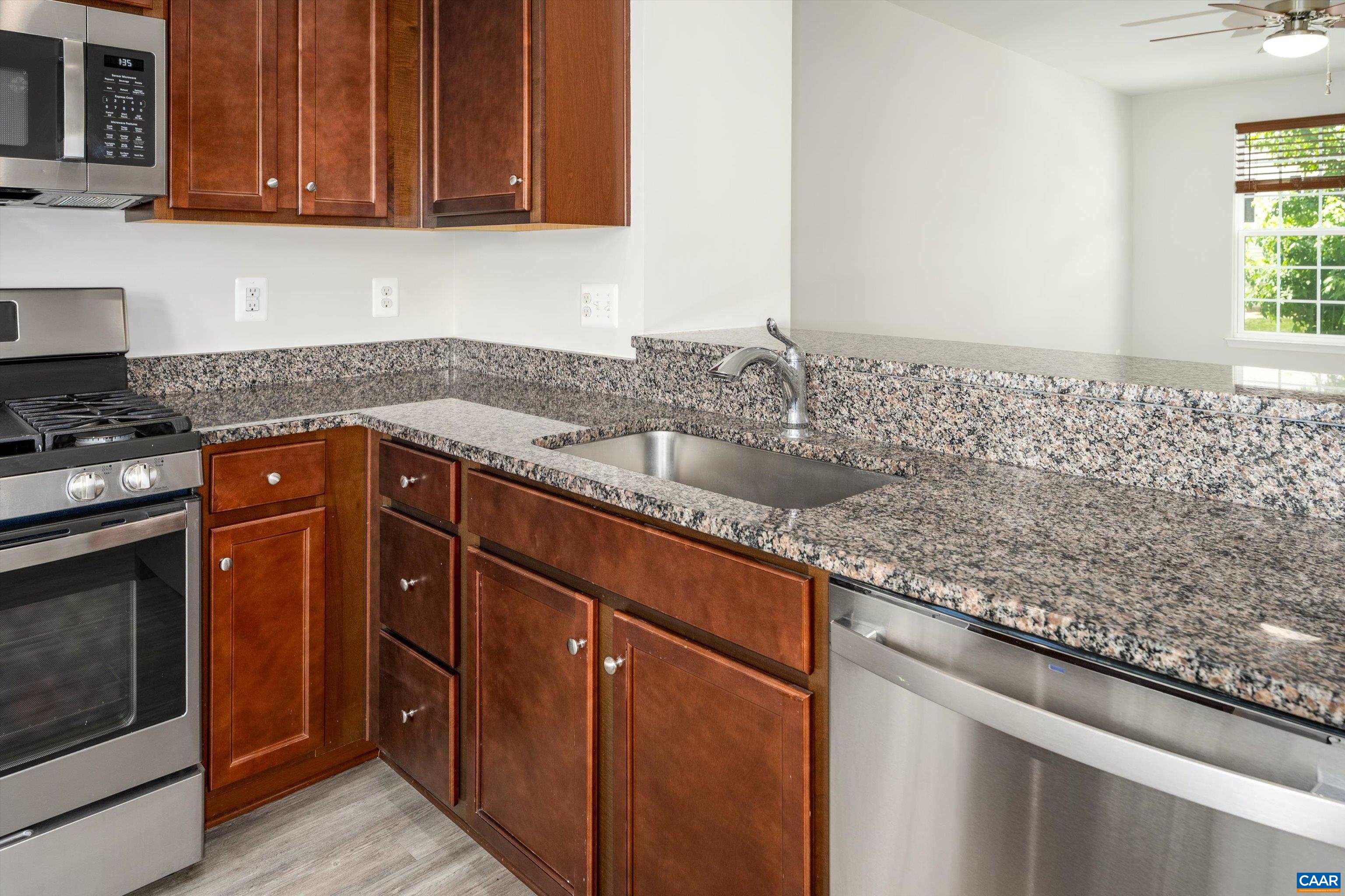 2089 Elm Tree Ct, Charlottesville, VA 22911 — photo 7
