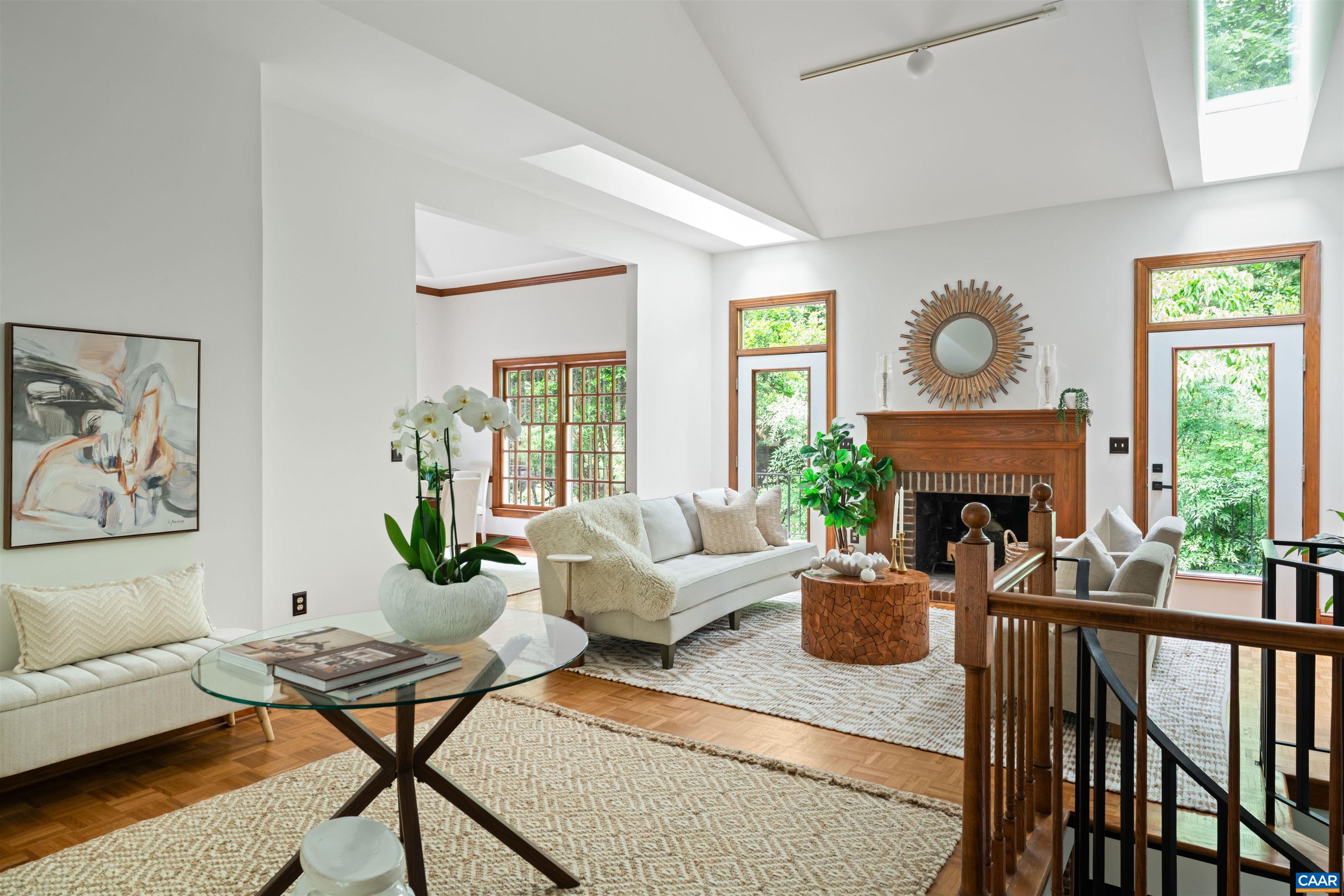 715 Tanglewood Rd, Charlottesville, VA 22901 — photo 4