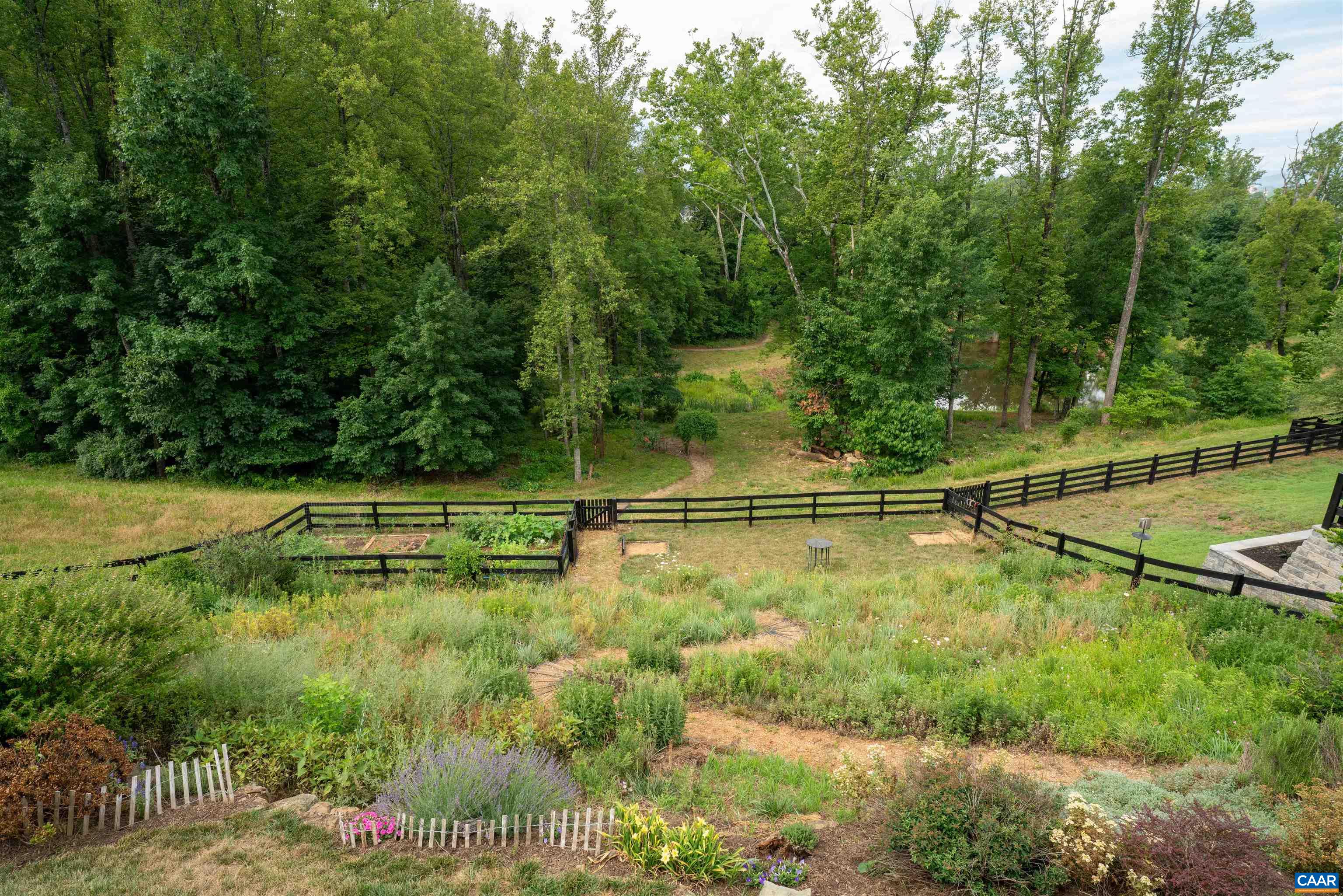 2246 Hyland Ridge Dr, Charlottesville, VA 22911 — photo 7