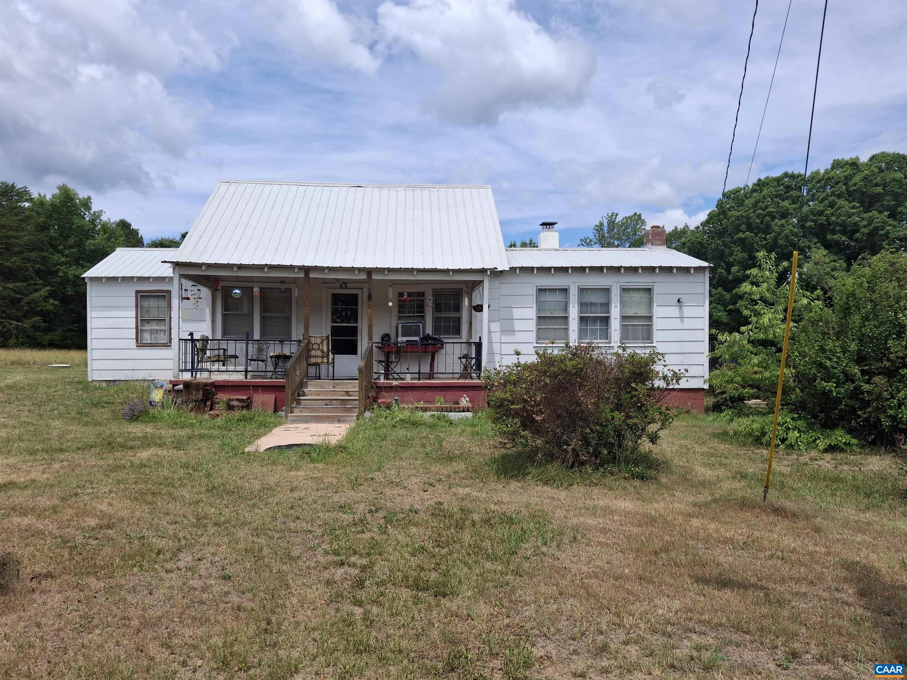 13917 S Constitution Rte, Scottsville, VA 24590