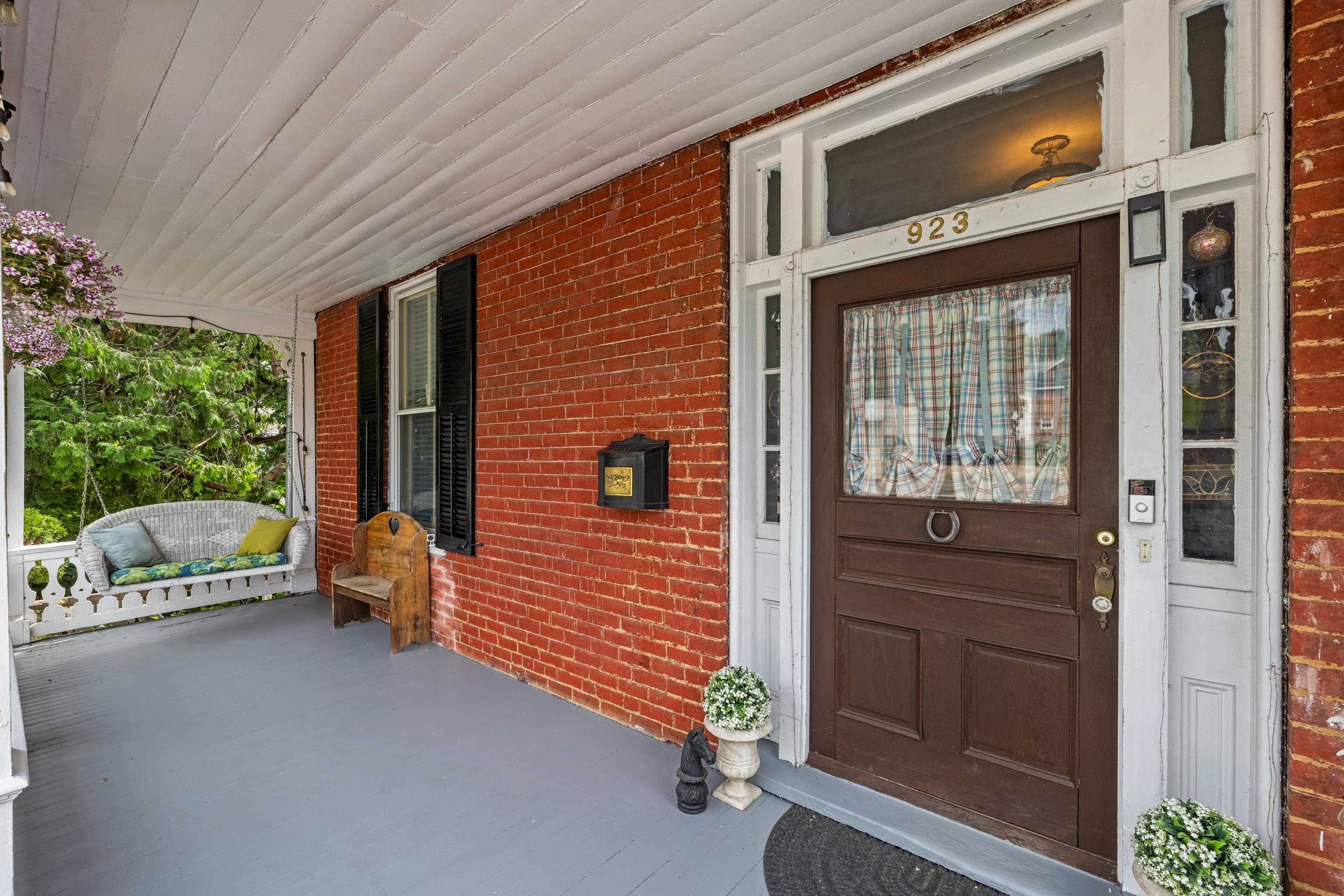 923 N Augusta St, Staunton, VA 24401 — photo 6