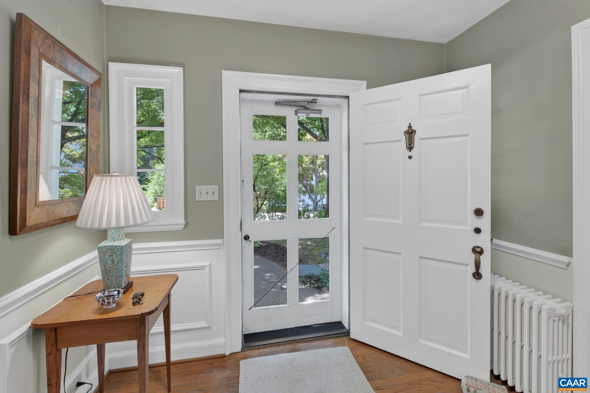 1847 Edgewood Ln, Charlottesville, VA 22903 — photo 5
