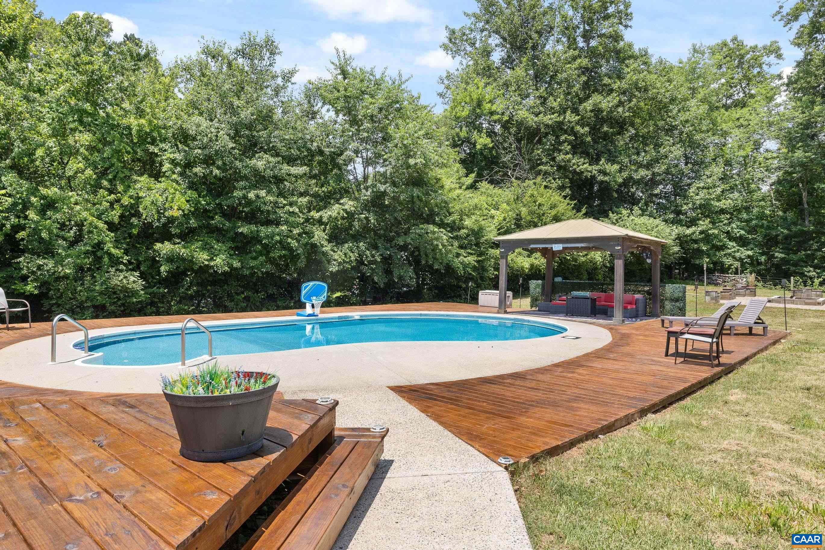 5393 Amicus Rd, Ruckersville, VA 22968