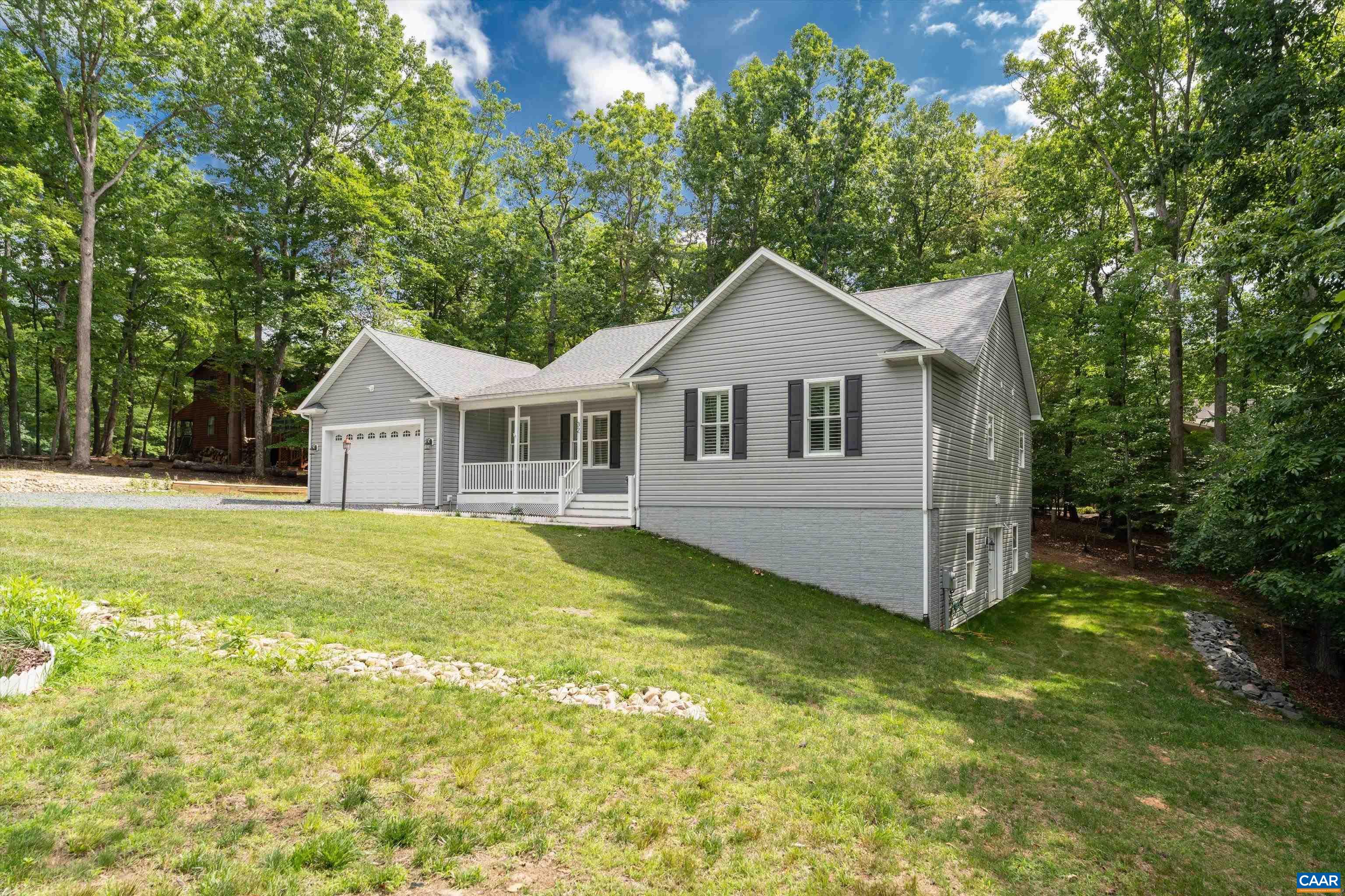 32 Mulligan Dr, Palmyra, VA 22963