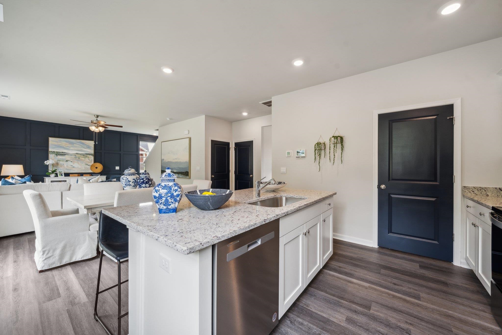 553 Summercrest Ave, Waynesboro, VA 22980 — photo 9
