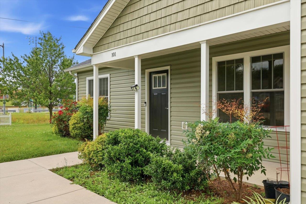 101 Evershire St, Waynesboro, VA 22980 — photo 4