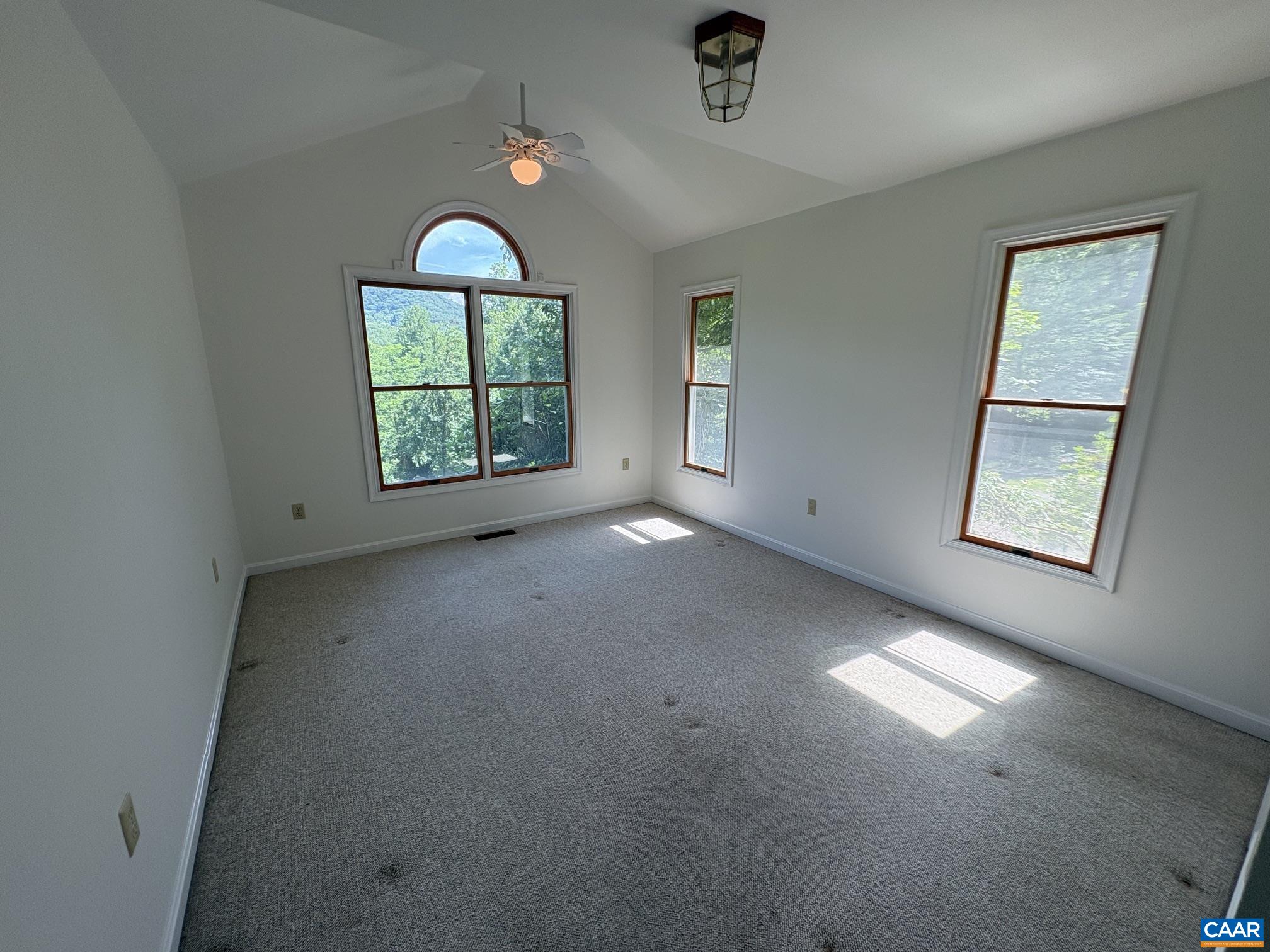 4893 Weakley Hollow Rd, Syria, VA 22743 — photo 7