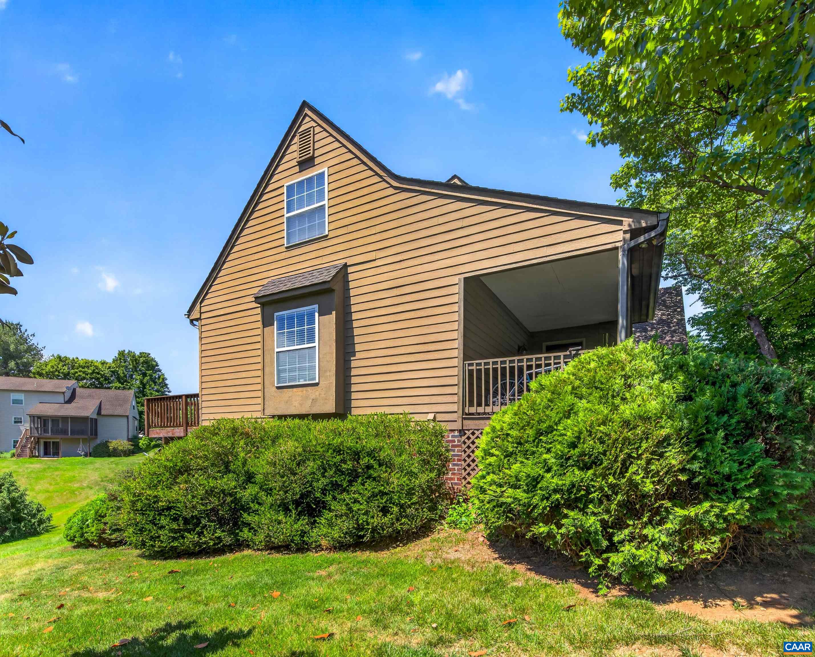 4733 Amber Ridge Ct, Charlottesville, VA 22901