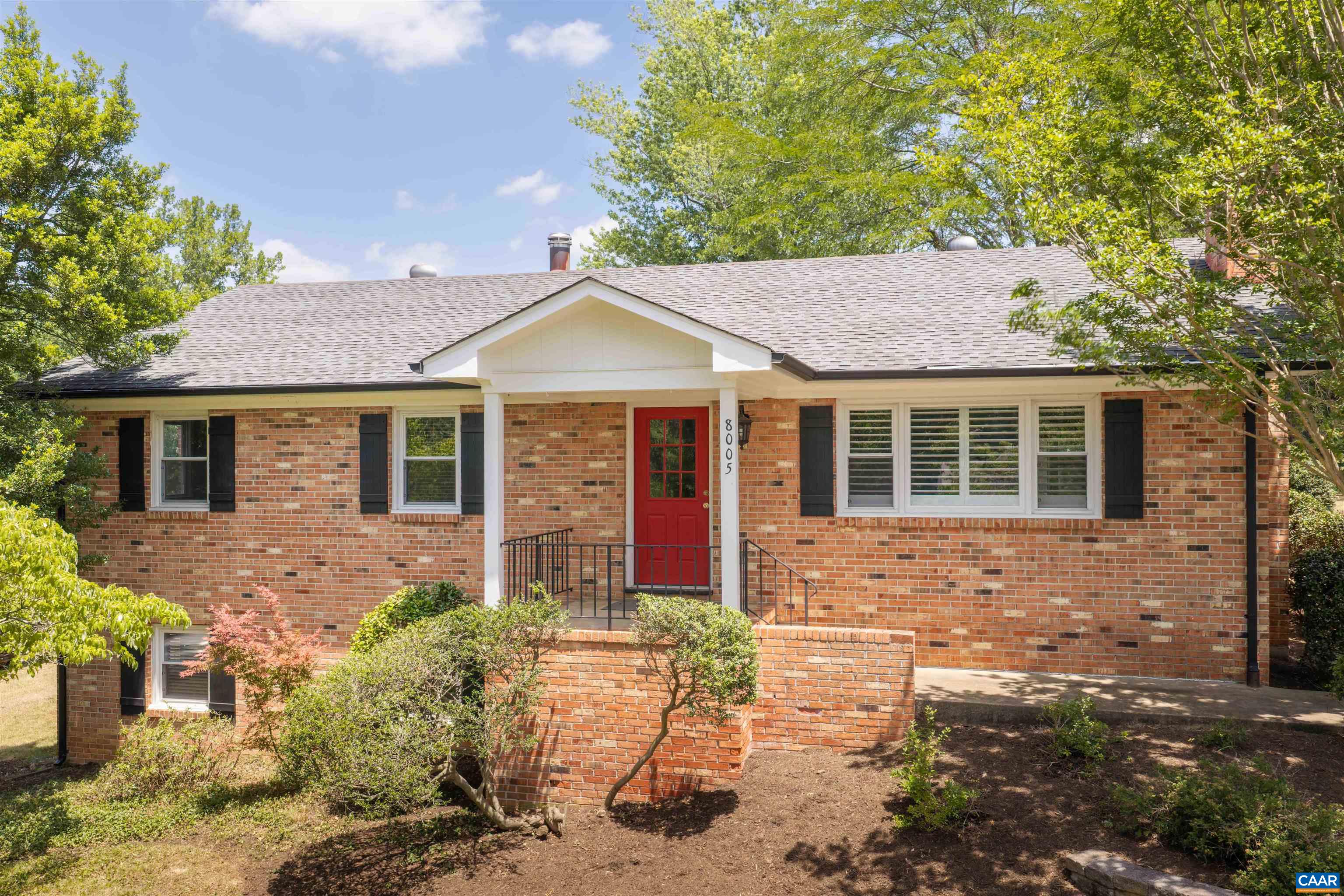 8005 Washington Ct, Charlottesville, VA 22911