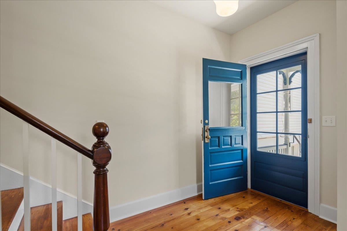 939 W Beverley St, Staunton, VA 24401 — photo 8